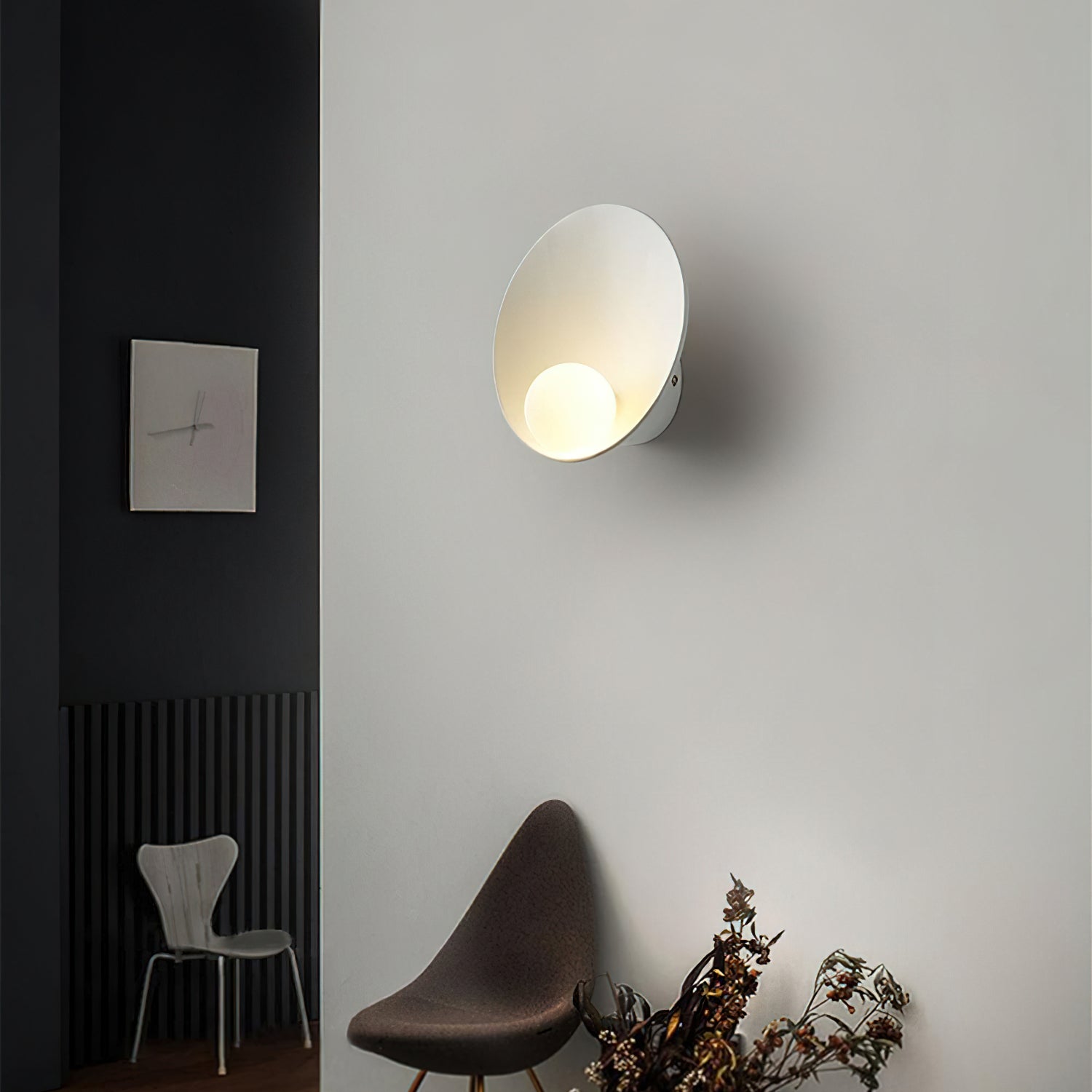 Modern LED Musa Wall Light - Energy Efficient Indoor/Outdoor Sconce for Bedroom, Living Room, Hallway & Patio Lighting