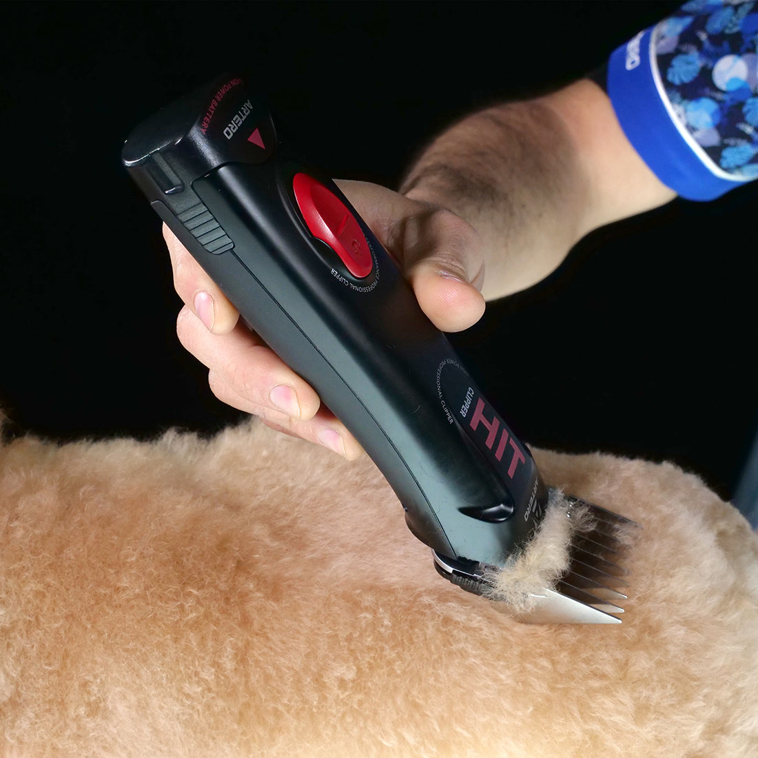 Artero HIT Professional Cordless Grooming Clipper (M347) - Rechargeable Hair Trimmer for Men & Women - Quiet & Powerful for Home & Salon Use - Perfect for Beard, Mustache & Body Grooming