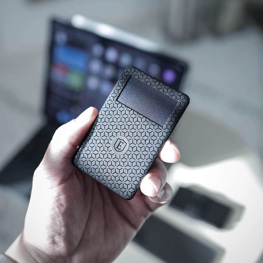 Tracker Card 3.0 - Smart GPS Tracking Device for Wallets & Personal Items | Perfect for Travel, Work & Daily Use