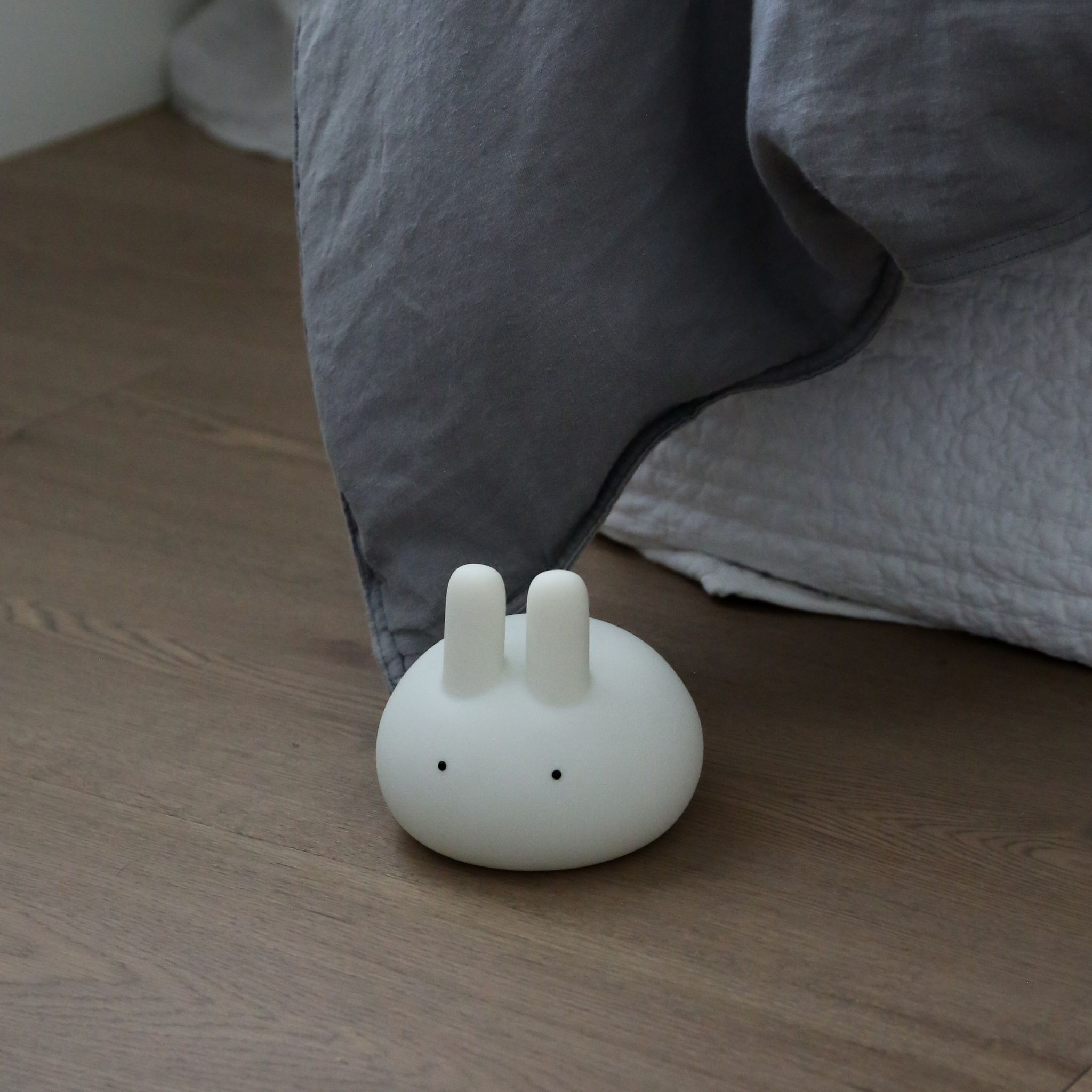 DESIGNSTUFF White Lapin Rabbit Night Light - Cute Nursery Lamp for Kids Room, Bedside Table, Baby Shower Gift & Cozy Bedroom Decor