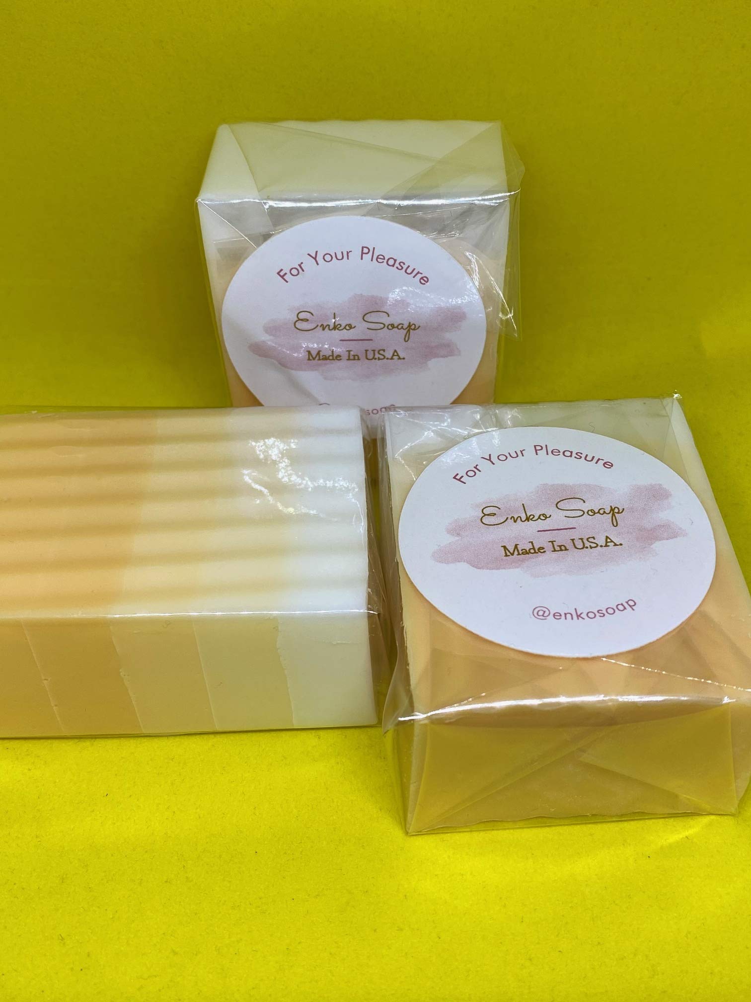 Natural Peach Scented Soap Bars for Soft Skin - Handmade Organic Soap with Shea Butter - Perfect for Bath, Shower & Gift Giving