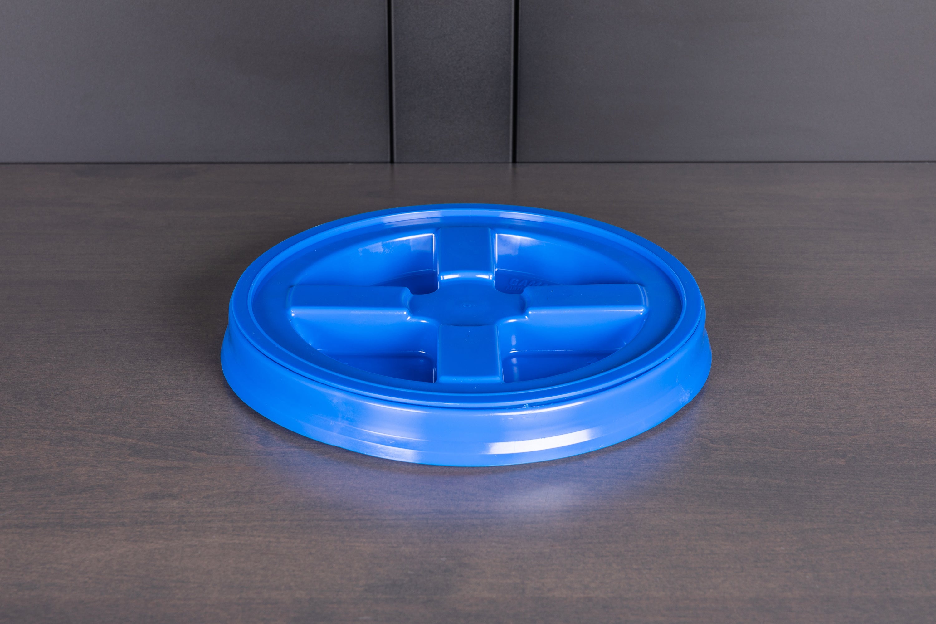 Gamma Seal Lid - Airtight Food Storage Bucket Lid for 5 Gallon Pails - Perfect for Dry Food, Pet Food & Emergency Supplies Storage