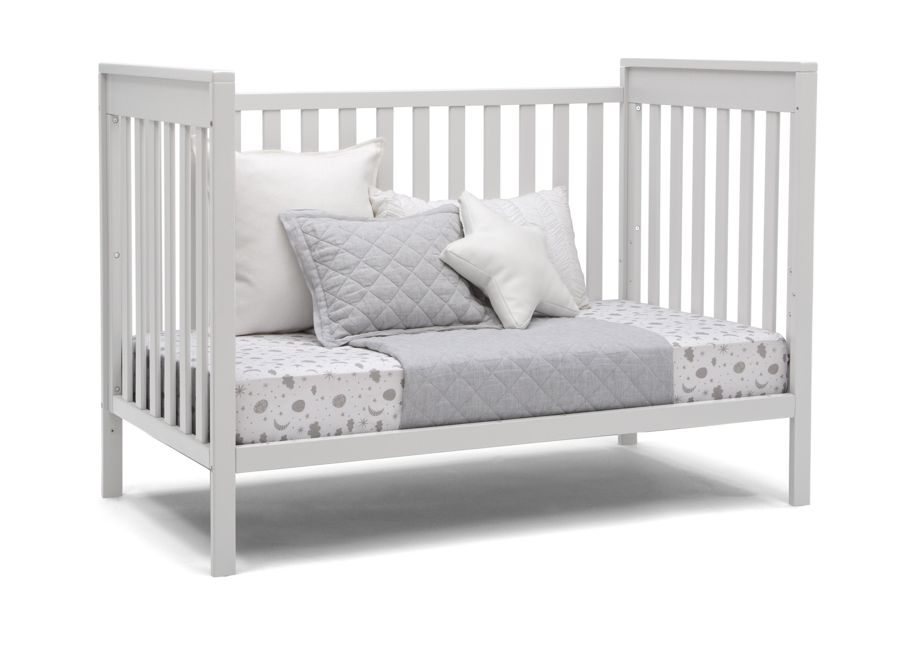 Mercer 6-in-1 Convertible Baby Crib with Toddler Rail - White Nursery Furniture for Newborn to Full Size Bed | Perfect for Nursery, Bedroom & Guest Room