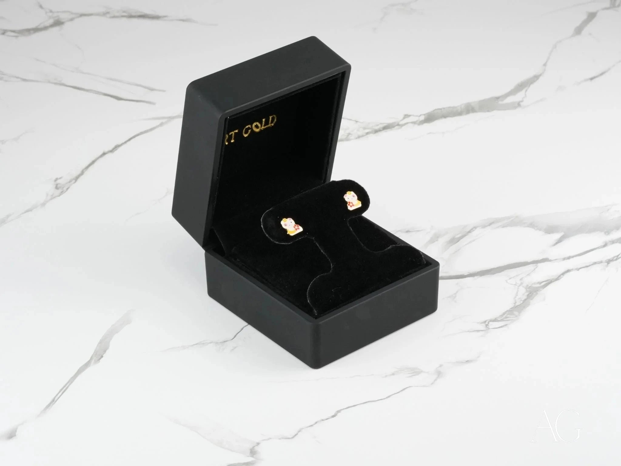 18k Gold Lucky Cat Earrings for Women - Japanese Maneki Neko Jewelry Gift for Good Luck, Wealth & Prosperity | Perfect for Everyday Wear, Parties & Special Occasions