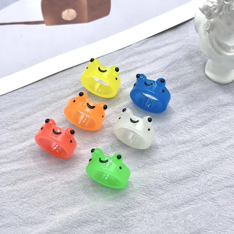Cute Frog Ring for Women - Adorable Animal Jewelry Gift for Her - Perfect for Birthdays, Anniversaries & Everyday Wear
