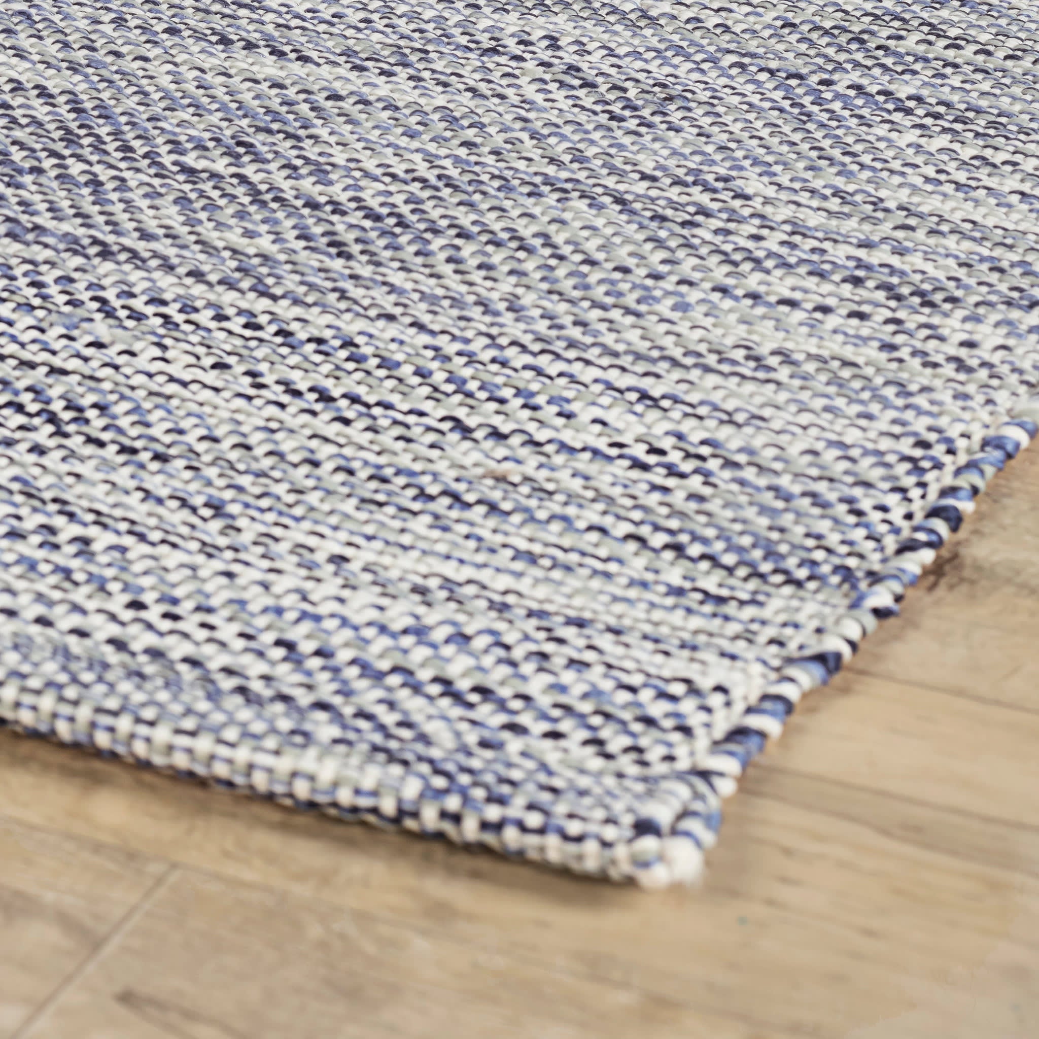 Premium Solid Blue Handwoven Indoor/Outdoor Area Rug - Durable & Stylish for Living Room, Patio, or Bedroom Decor