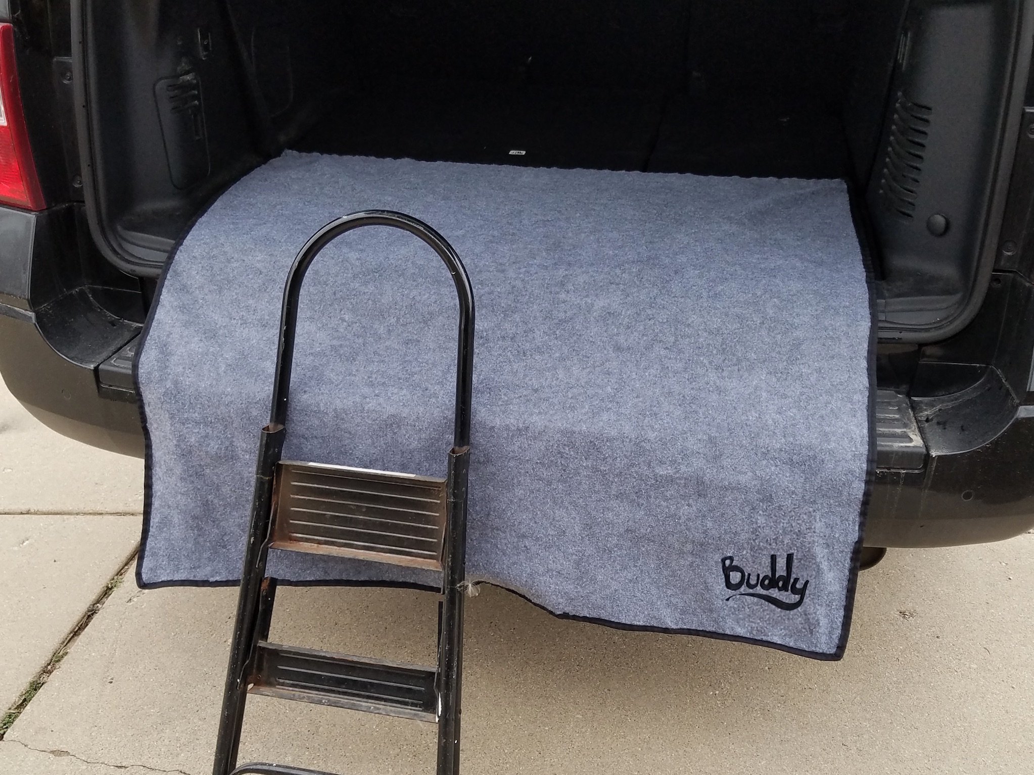 **Buddy Pay Dirt Car, Truck & SUV Universal Trunk Mat – Rear Bumper Guard Protector | Waterproof & Machine Washable | Keeps Clothes Clean & Prevents Scratches | Perfect for Camping, Groceries & Outdoor Adventures**