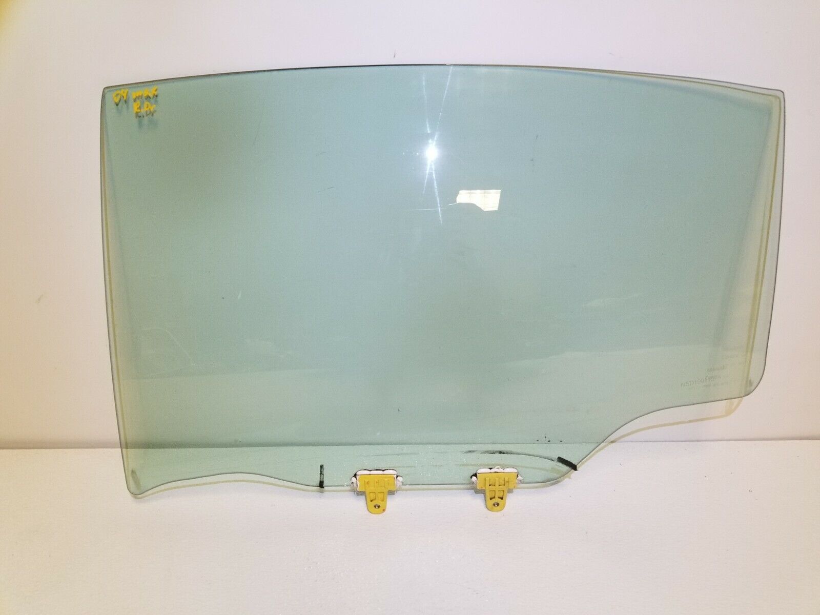 2004-2008 Nissan Maxima Rear Left Driver Side Door Window Glass Replacement - OEM Quality for Smooth Operation & Perfect Fit - Ideal for Car Repairs & Auto Glass Replacement