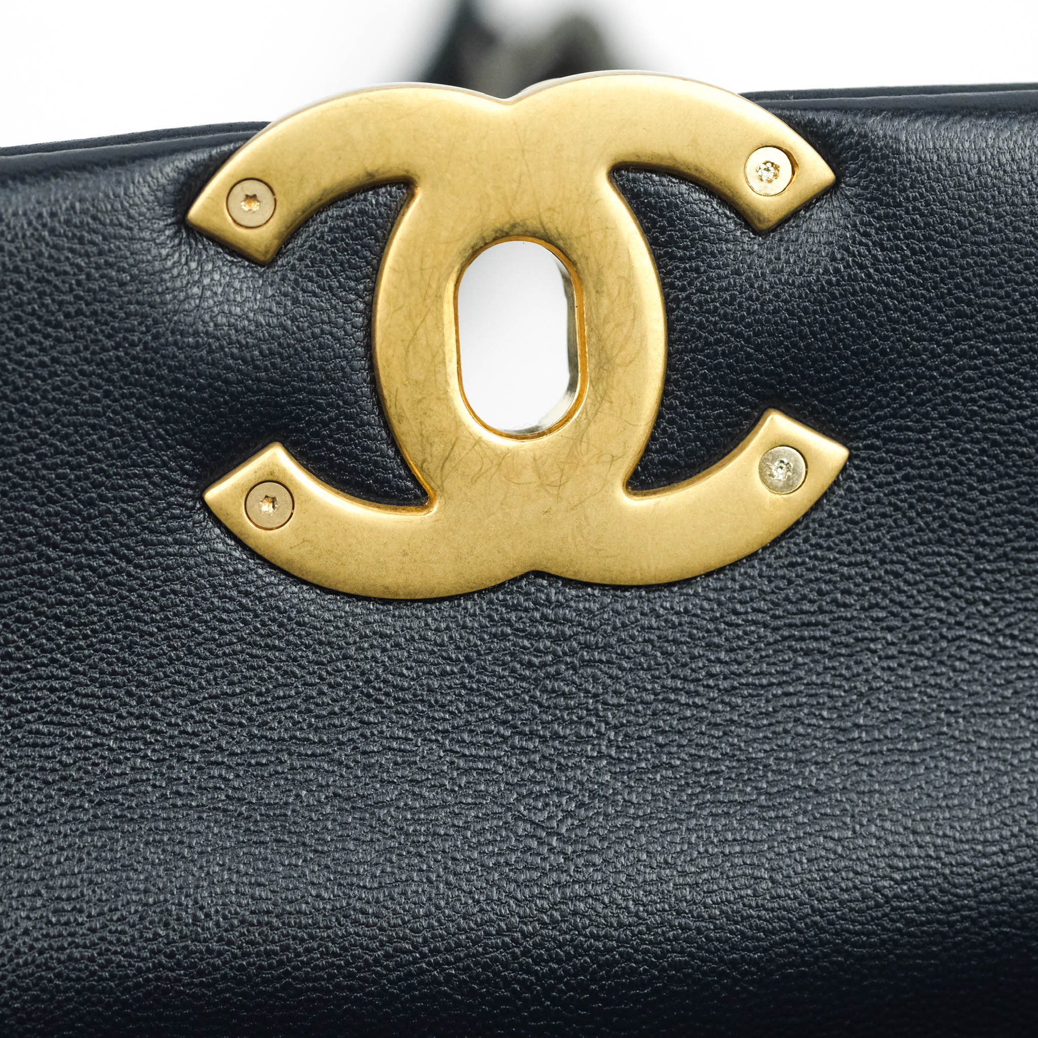 Chanel 19 Medium Flap Bag in Navy Goatskin Leather with Mixed Hardware - Perfect for Work, Travel & Evening Events