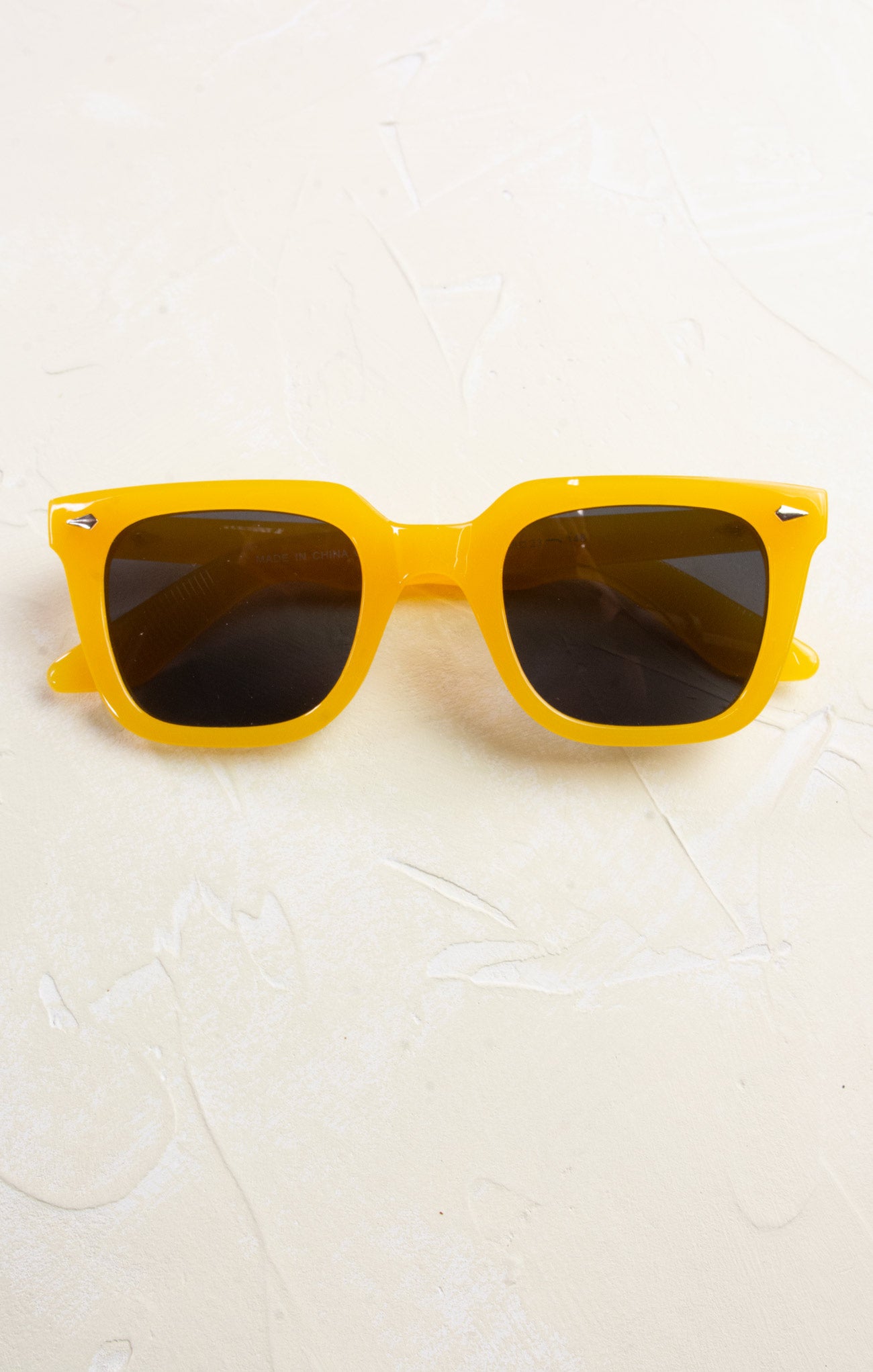 Jessica Classic Wayfarer Sunglasses for Women - UV400 Protection Polarized Vintage Retro Sunglasses - Perfect for Driving, Beach, and Outdoor Activities