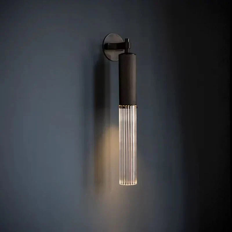 Lumiere Single Wall Sconce - Modern LED Wall Light Fixture for Bedroom, Living Room & Hallway - Dimmable Indoor Lighting with Easy Installation - Perfect for Home Decor and Ambient Lighting