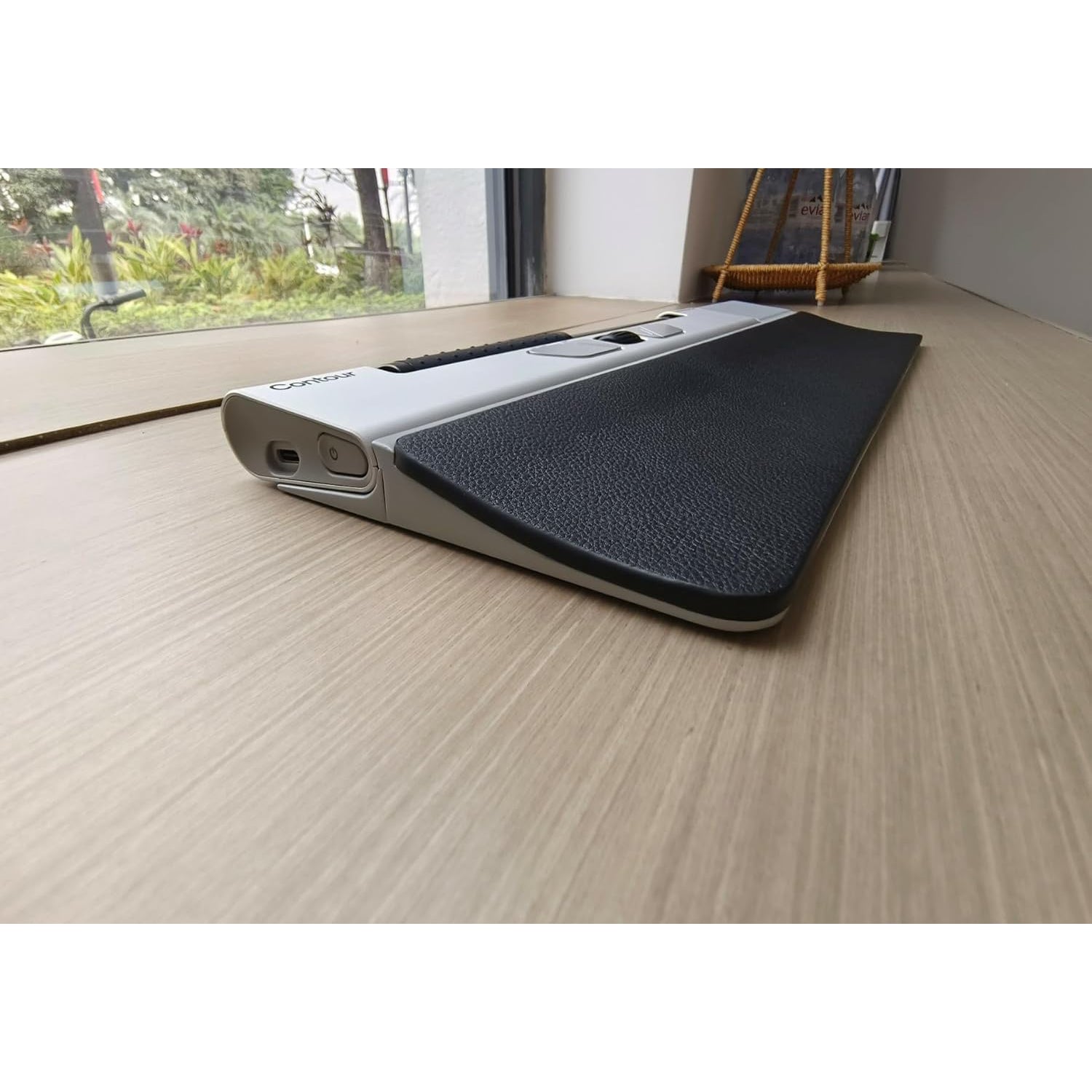 RollerMouse Go Wireless Ergonomic Mouse with Dock - Comfortable Contour Design for Office & Home Workspaces - Perfect for Long Hours of Computer Use