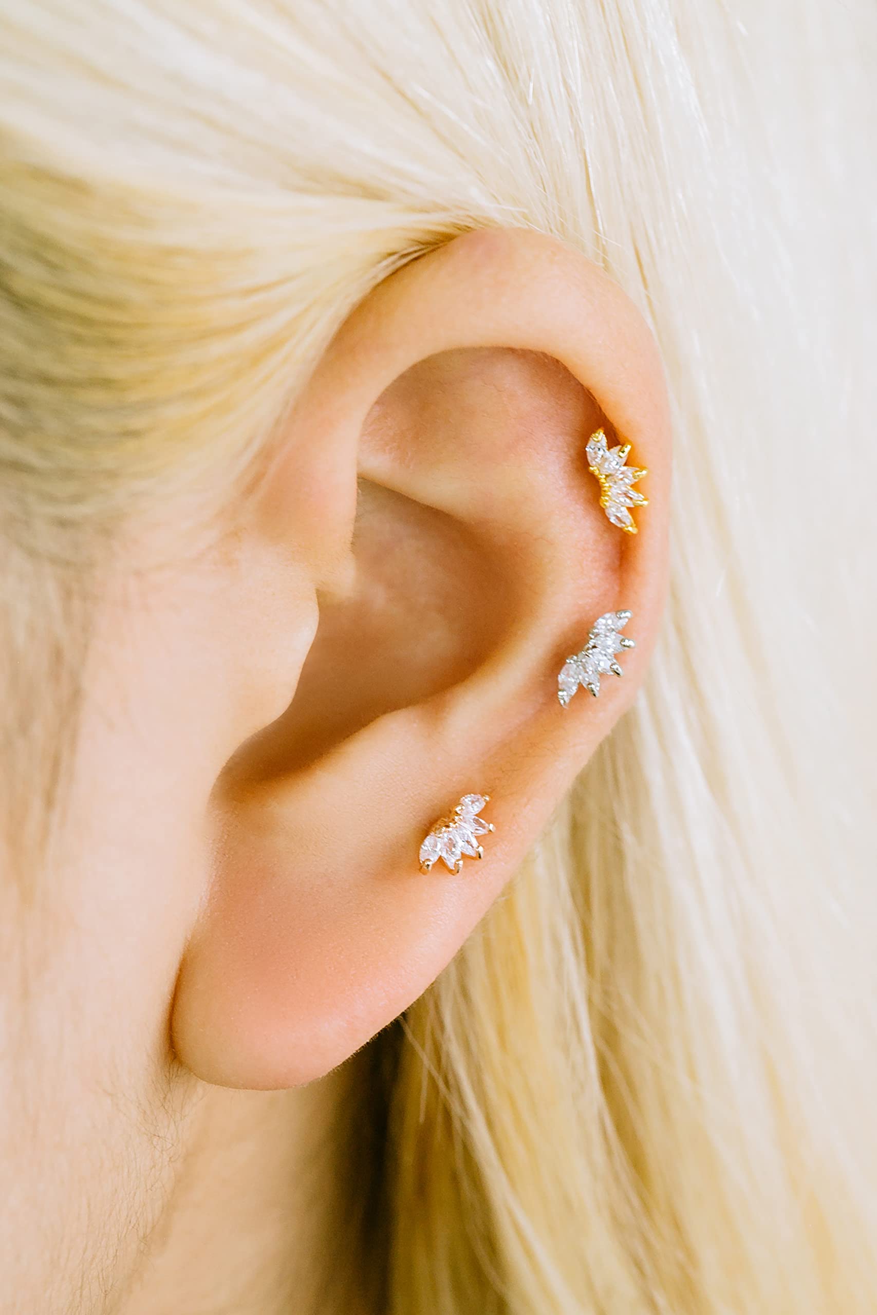 Heart Queen Round Fire Princess Crown Tiara Studs Pierced Earring Barbell Piercing - Perfect for Parties, Cosplay, and Gothic Fashion Accessories