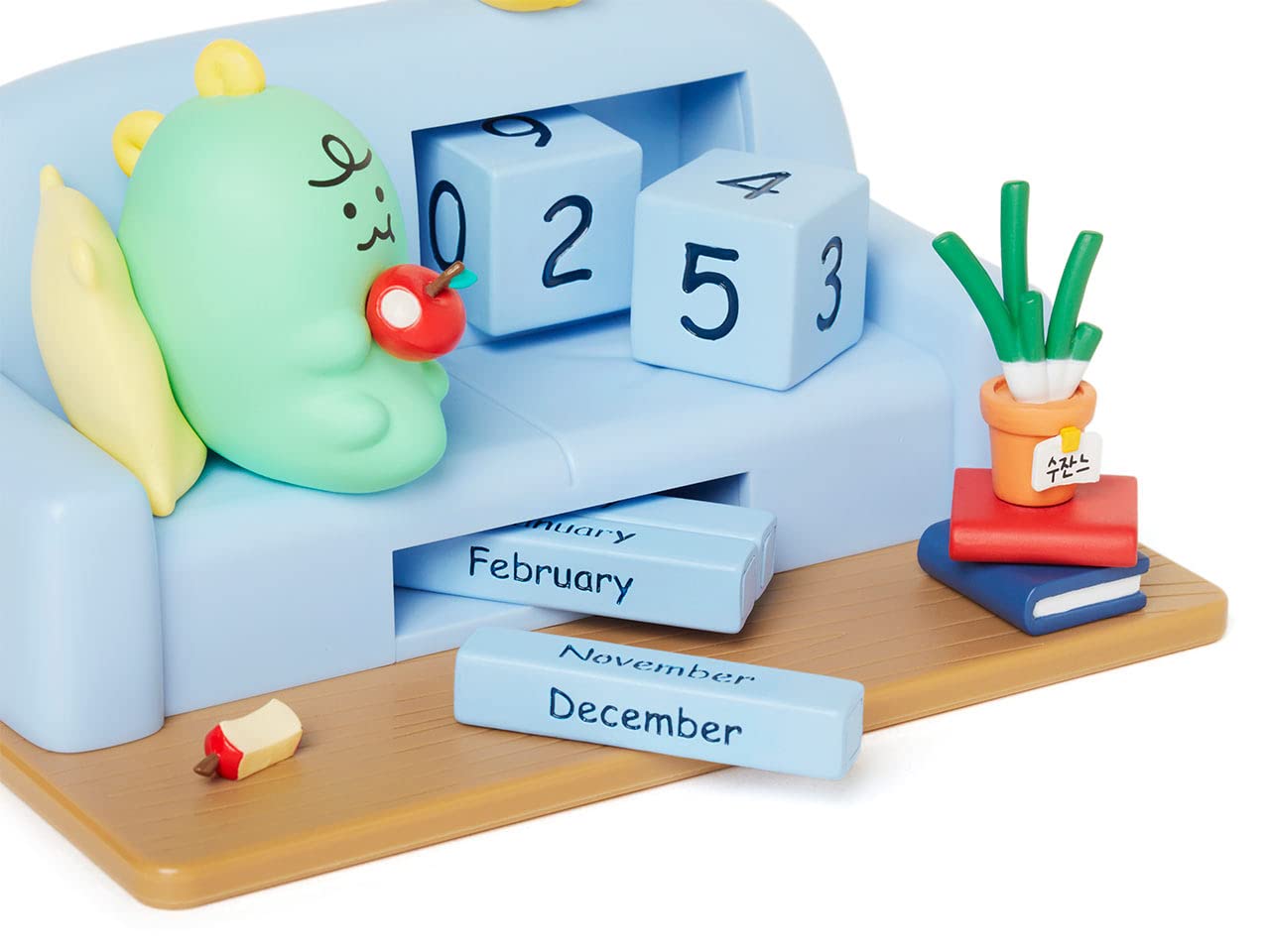 Jordy Figure Desk Blocks Calendar - Office & Home Decor