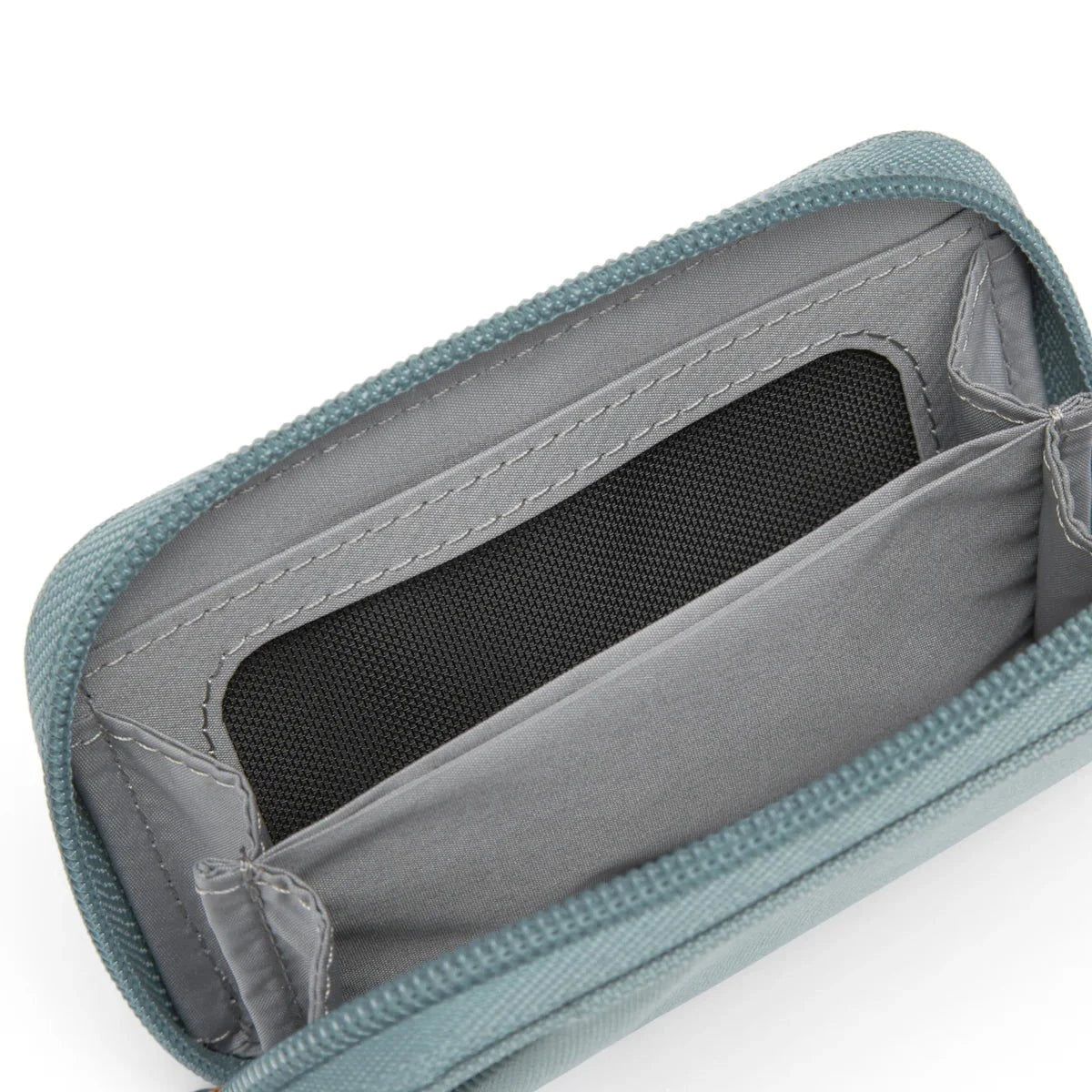 Pacsafe RFIDsafe™ RFID Blocking Card Wallet - Secure Credit Card Holder for Travel & Daily Use - Protect Against Digital Theft & Identity Fraud