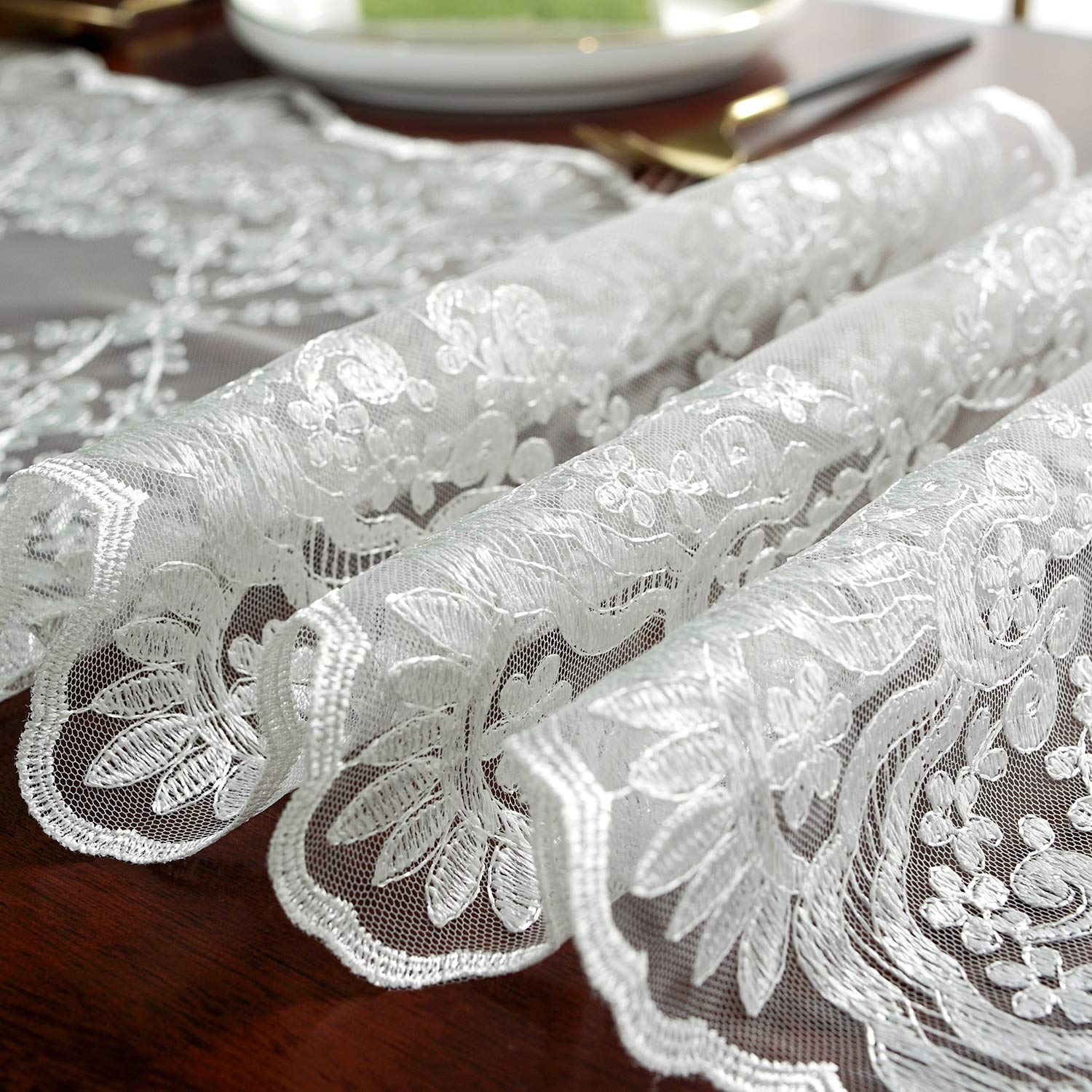 SUTAVIA Lace Table Runner 12