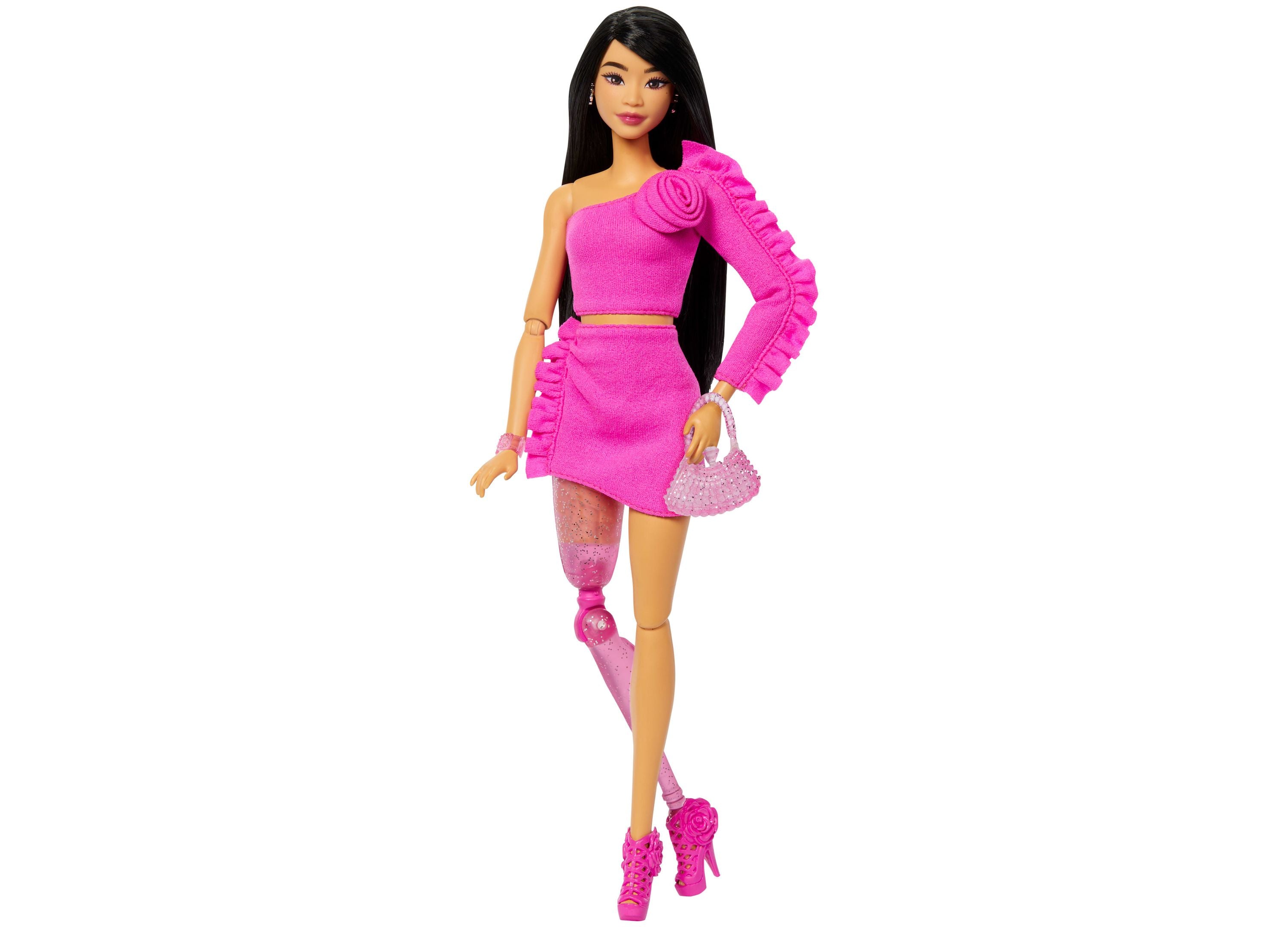 Barbie Deluxe Fashion Doll with Stylish Outfits & Accessories - Perfect for Dress Up, Collecting & Imaginative Play