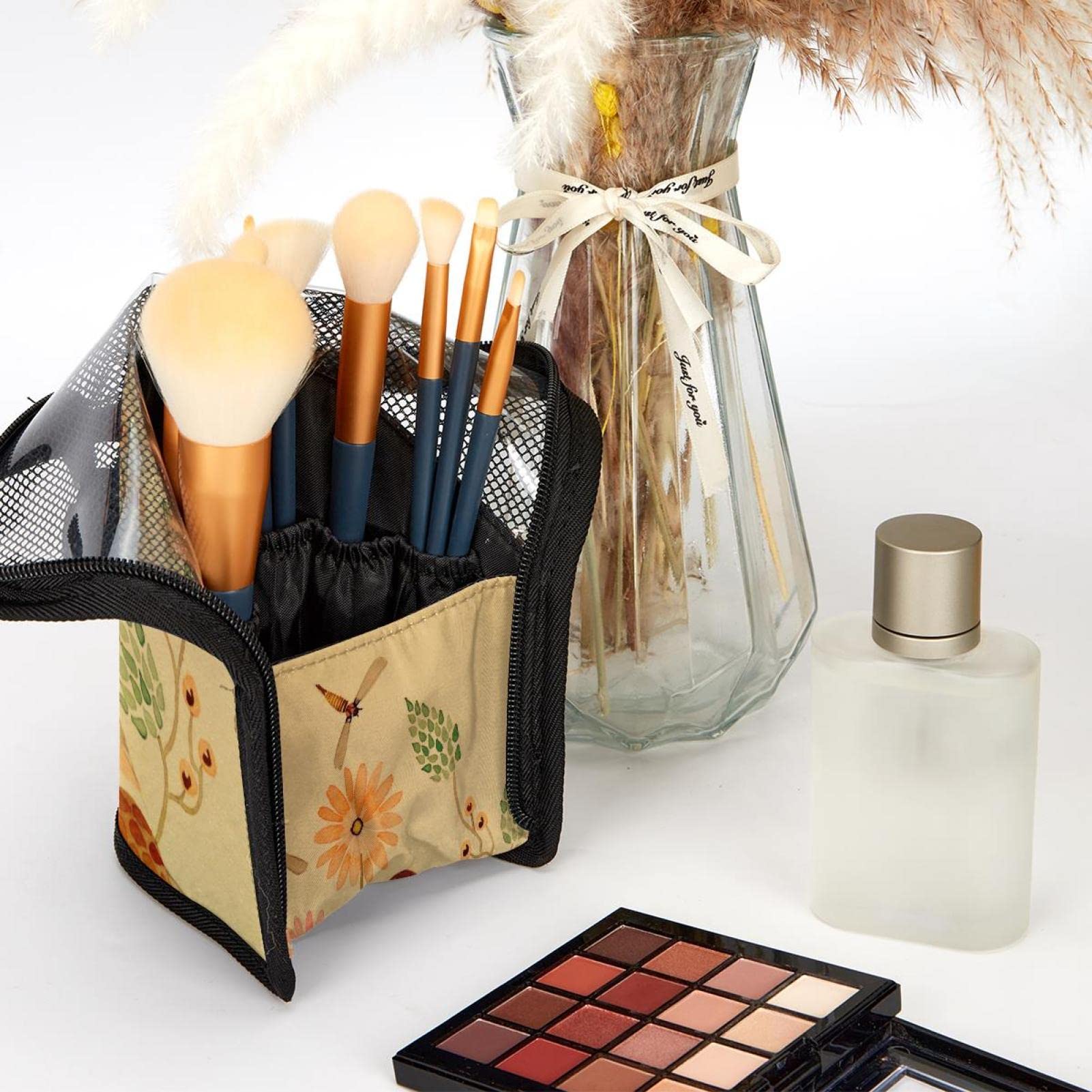 Premium 12-Piece Makeup Brush Organizer Bag with Daisy Floral Design - Portable Travel Brush Holder Case for Professional & Home Makeup Storage