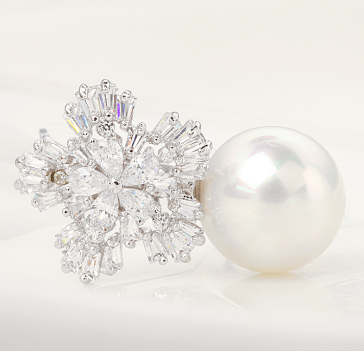Elegant Crystal Pearl Earrings for Women - Hypoallergenic Dangle Earrings for Wedding, Party & Special Occasions