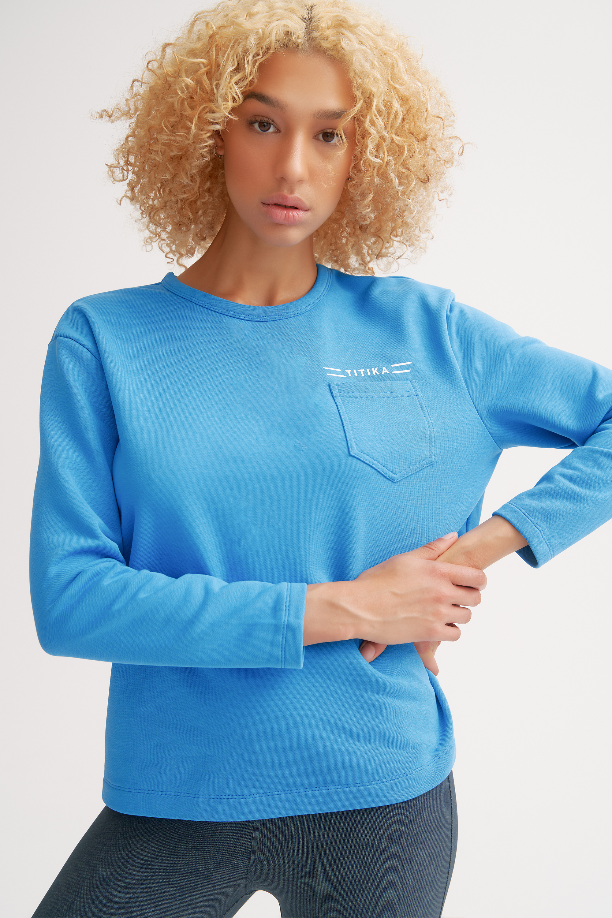 Essential Royal Pocketed Sweater - Women's Cozy Knit Pullover with Pockets | Perfect for Fall Layering & Casual Outfits