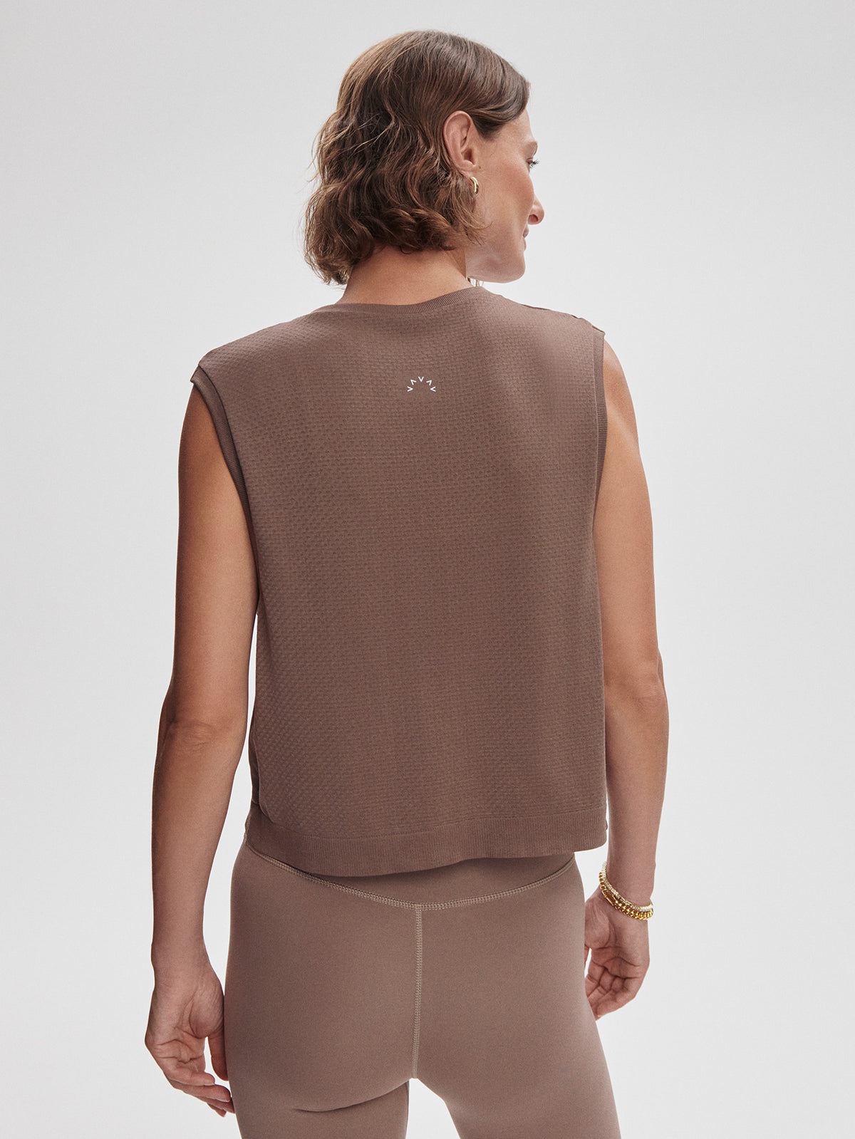 Varley Women's Seamless Crop Tank Top - Deep Taupe | Yoga, Workout & Casual Wear | Breathable Athletic Shirt for Gym, Running & Everyday Comfort