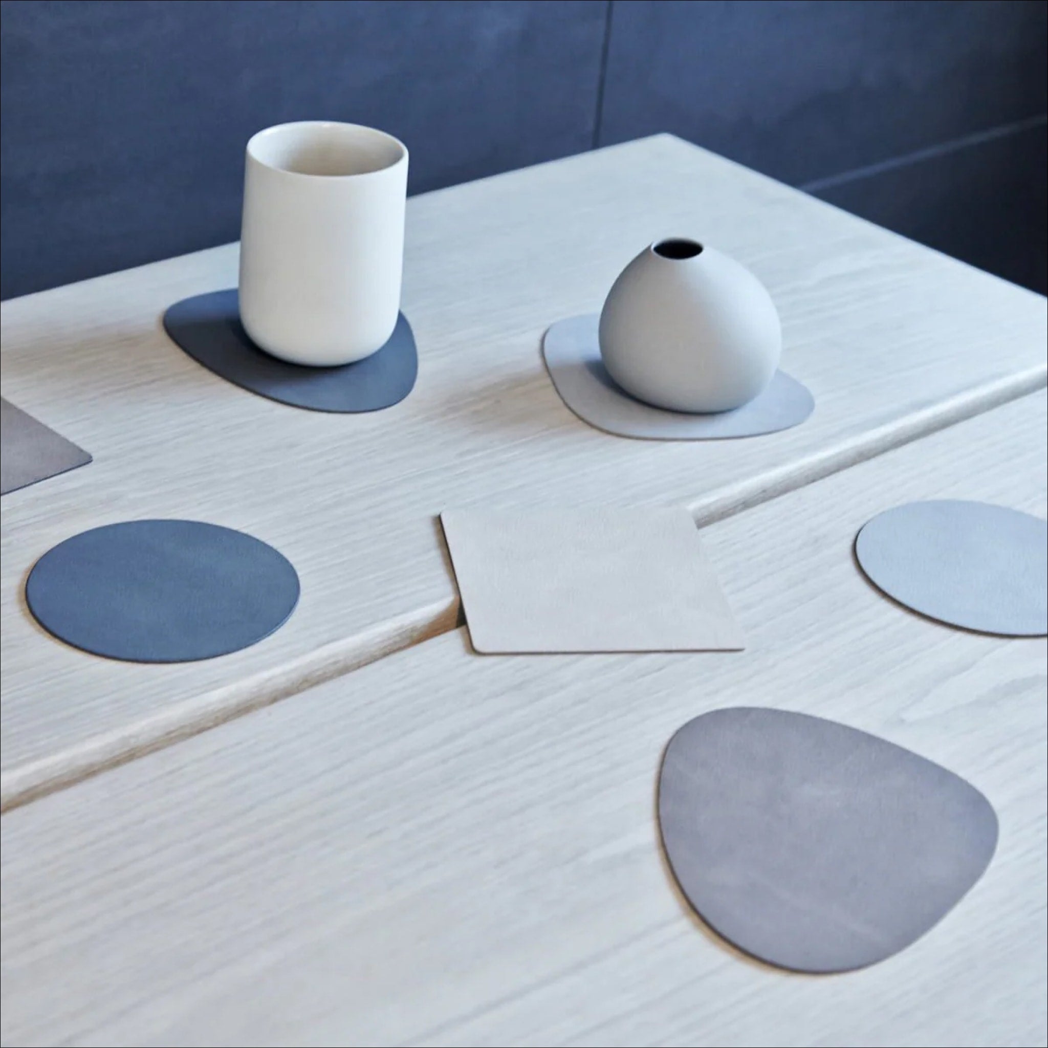 LIND DNA Nupo Curve Coaster Set - Premium Anthracite Color Non-Slip Drink Coasters for Home & Office - Perfect for Coffee Tables, Bars, and Dining Tables