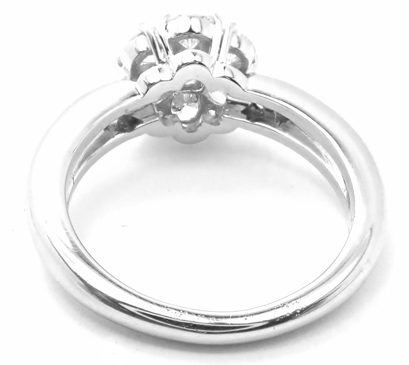 Authentic Van Cleef & Arpels Platinum Diamond Fleurette Flower Ring - Luxury Jewelry for Weddings, Anniversaries & Special Occasions