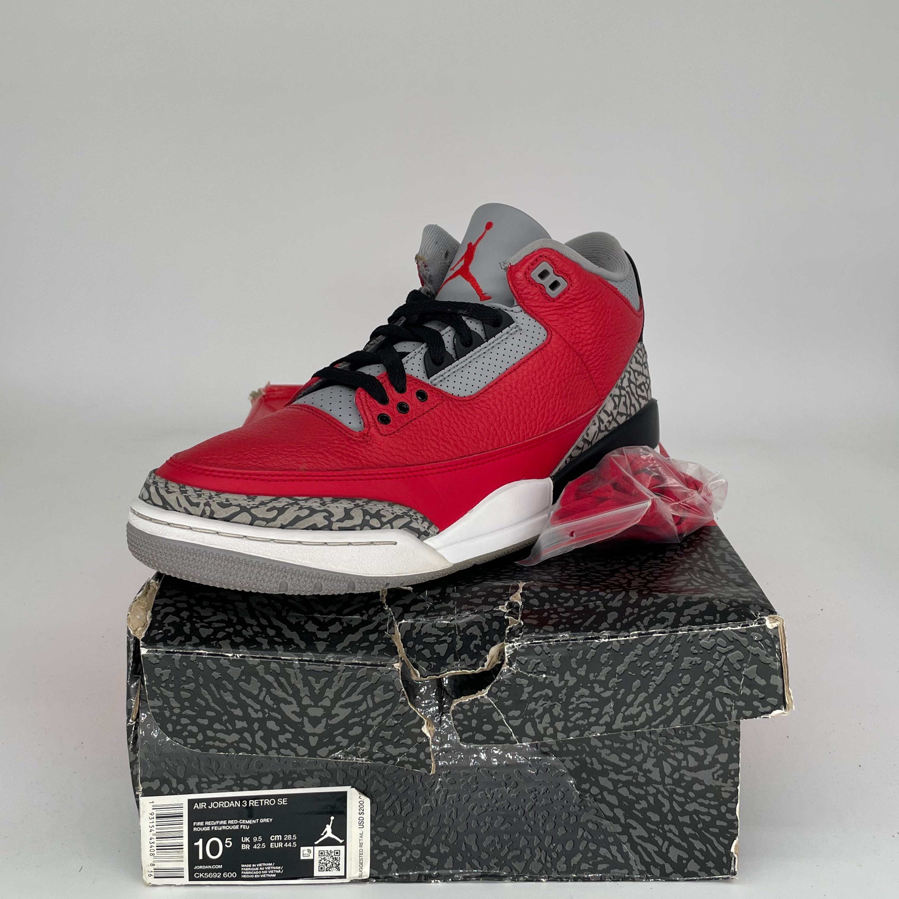 AIR JORDAN 3 UNITE Retro Sneakers - Men's Size 10.5 (CK5692-600) - Classic Basketball Shoes for Streetwear & Sports Performance