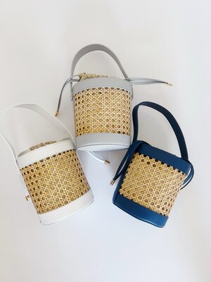 Stylish Woven Rattan Bucket Bag for Women - Fashionable Boho Crossbody Purse for Beach, Shopping & Everyday Use