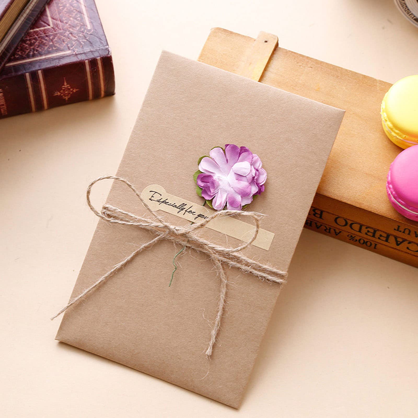 Maydahui 16 PCS Handmade Vintage Kraft Blank Greeting Cards with Envelopes - 6.7x4.3 Inch Dried Flower Thank You Note Cards, Invitation Cards with Hemp Rope for Birthday Party, Valentine's Day, Wedding, Baby Shower & Special Occasions