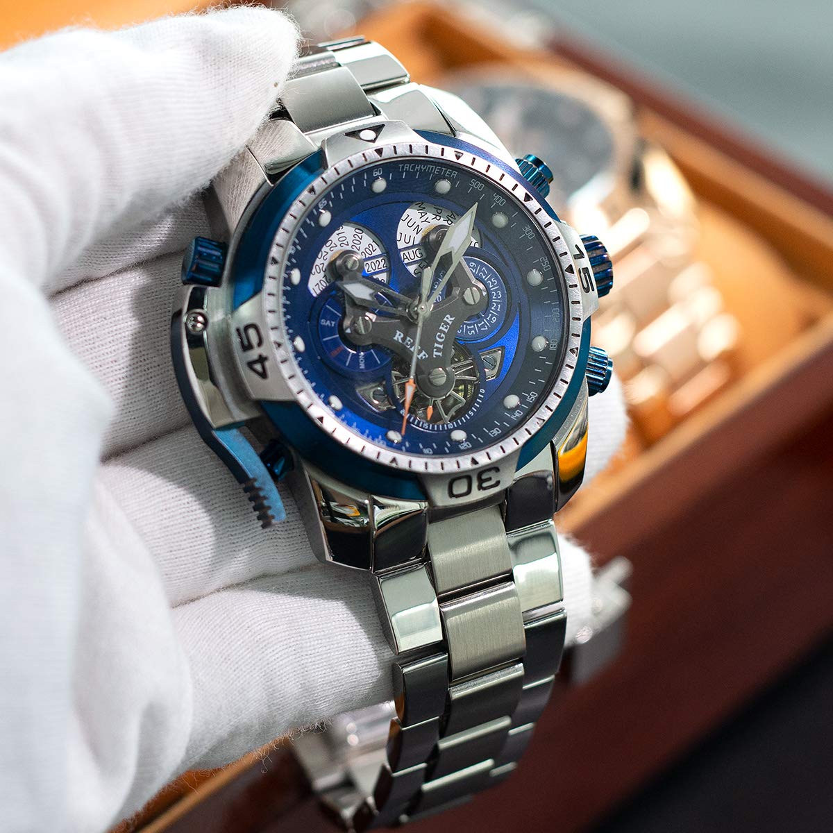 REEF TIGER Men's Luxury Sports Watch with Date & Day Complication - Black Dial Mechanical Bracelet Watch RGA3503 | Perfect for Business, Formal Events & Everyday Wear