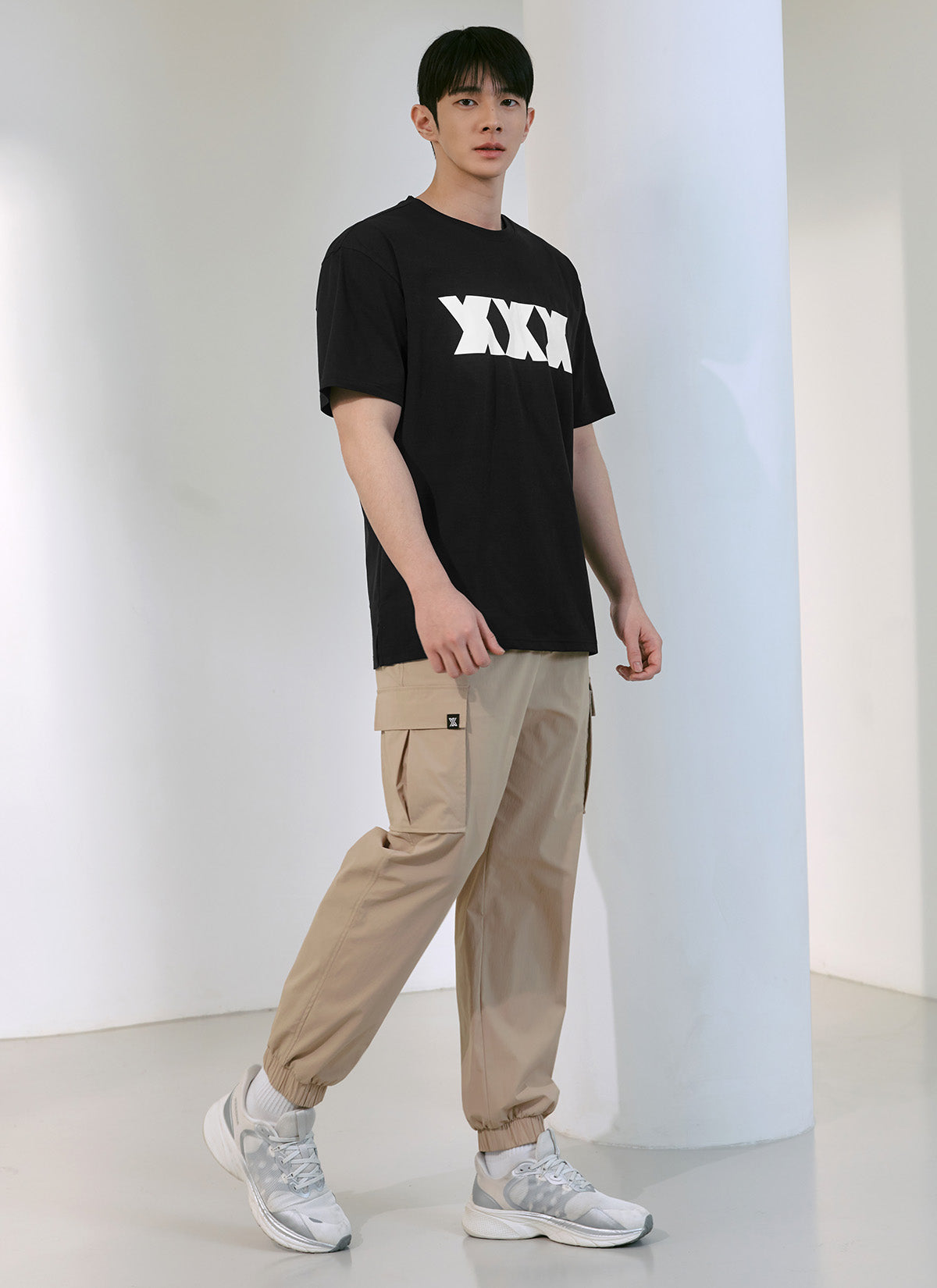 **Elastic Waist Loose Fit Cargo Jogger Pants for Men - Comfortable Casual Workout & Outdoor Hiking Pants**