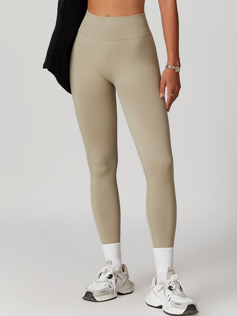 ZASUWA Women's High Waisted Seamless Scrunch Butt Lifting Leggings - Perfect for Yoga, Gym Workouts & Everyday Wear