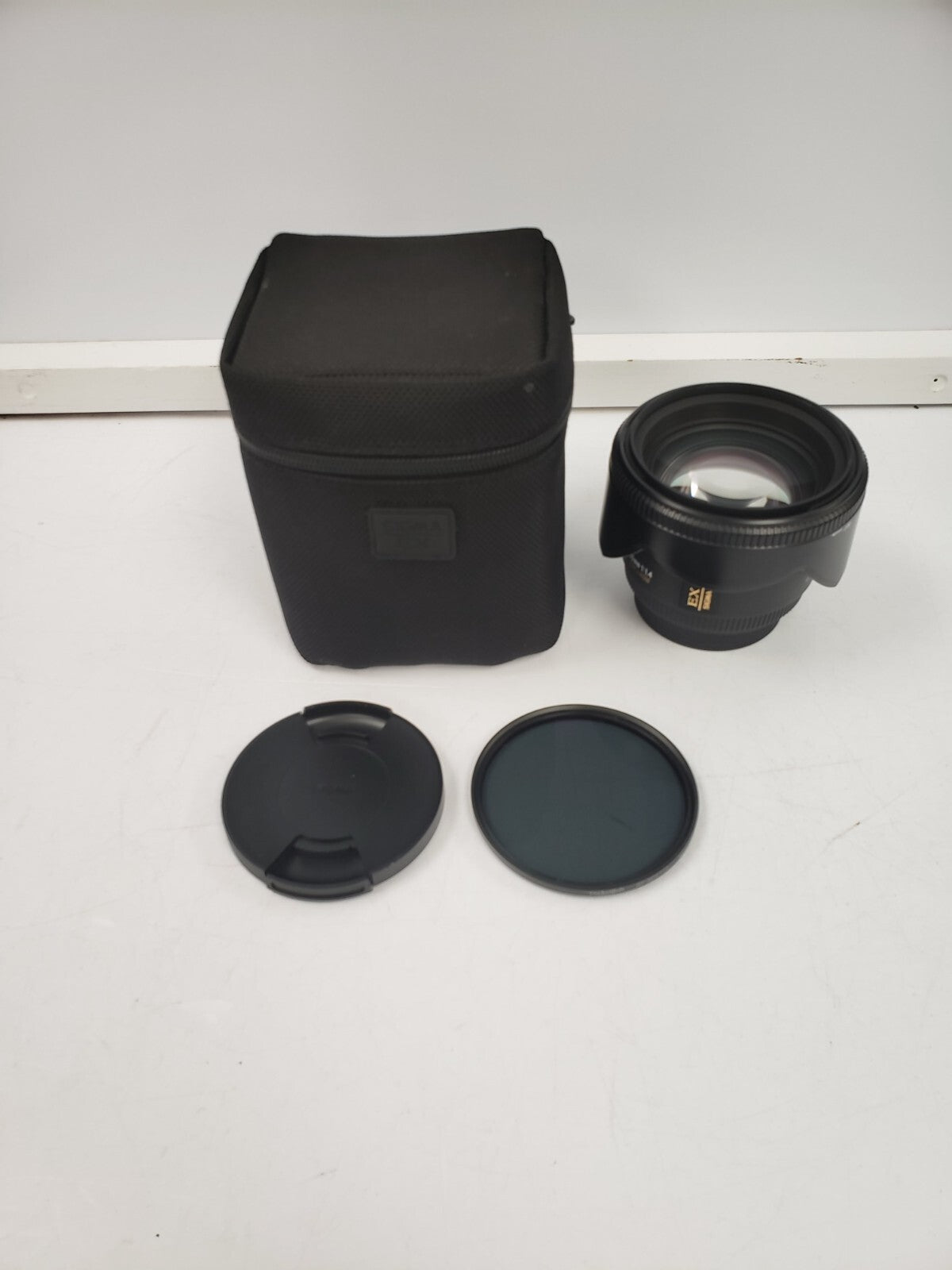 Sigma 50mm f/1.4 DG HSM Art Lens for Canon/Nikon/Sony - Professional Fast Prime Portrait Photography Lens for Low Light & Studio Shooting