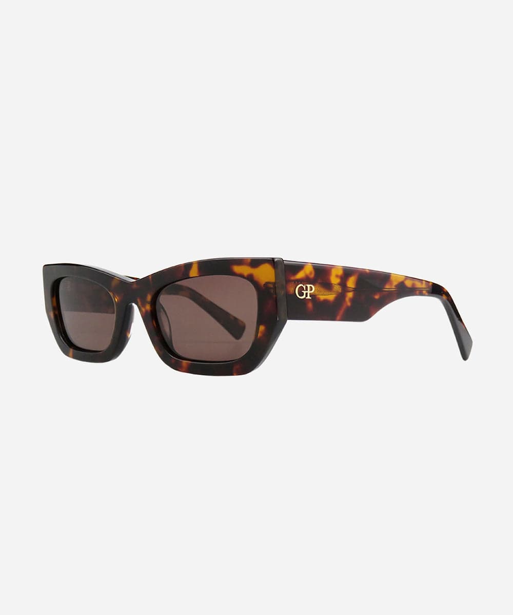 Stylish Alta Cat Eye Sunglasses for Women - Trendy UV Protection Shades - Perfect for Beach, Driving & Outdoor Activities