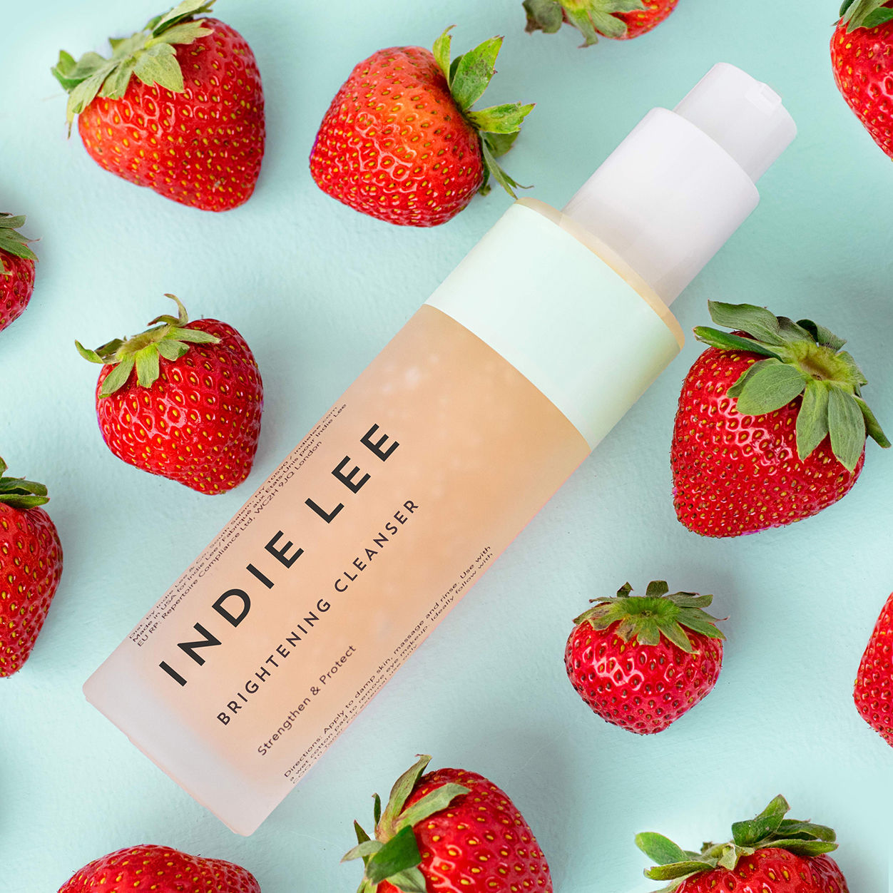 Brightening Facial Cleanser for Glowing Skin - Gentle Exfoliating & Hydrating Face Wash for Daily Use - Perfect for Morning & Night Skincare Routine