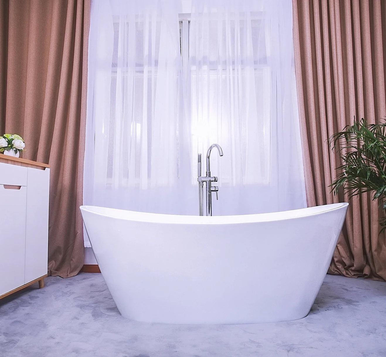 Empava 67 Inch Freestanding Soaking Bathtub - White Acrylic Luxury Tub for Bathroom Relaxation (67FT1518) | Perfect for Spa-Like Experience at Home