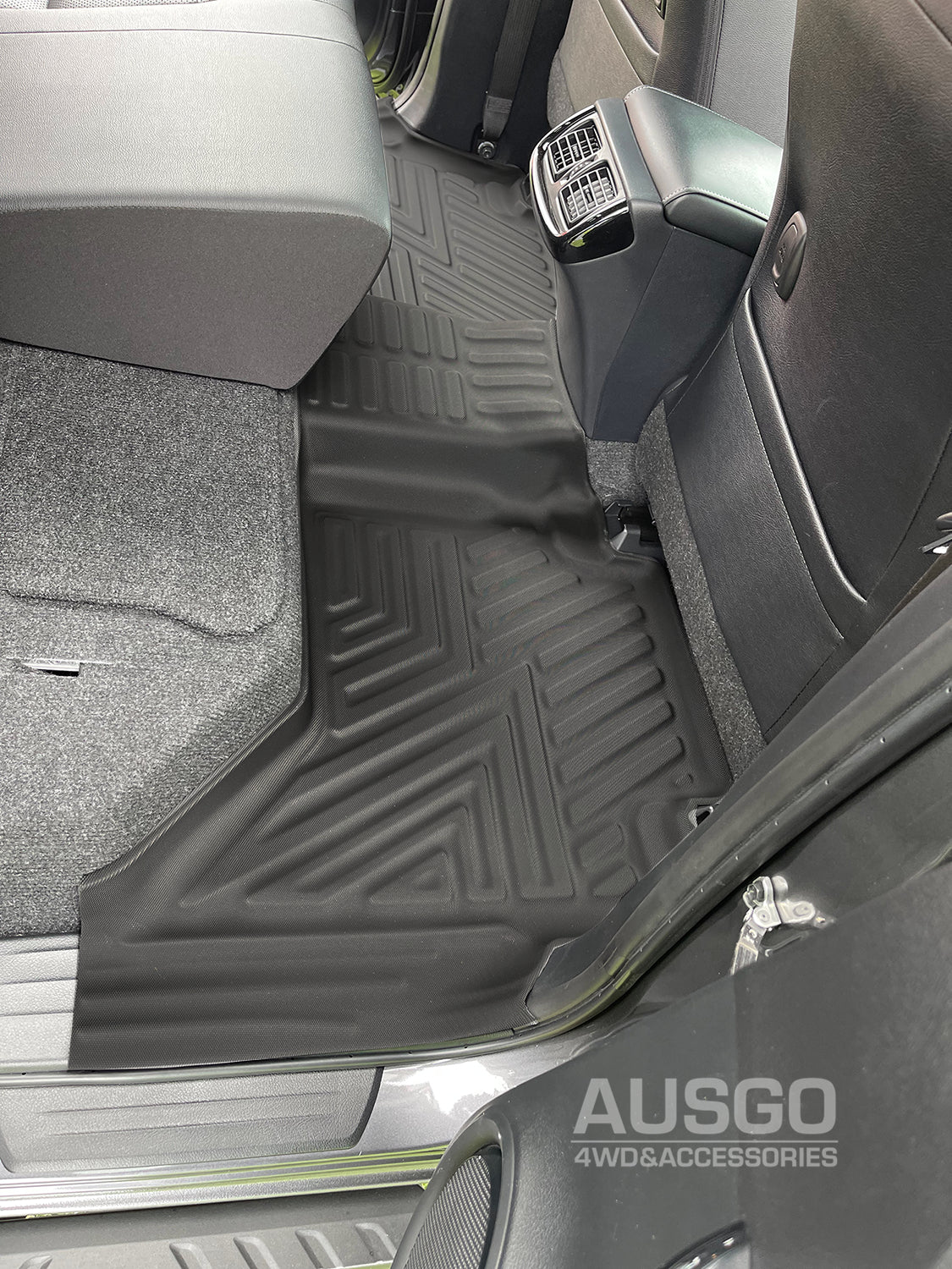 5D Custom Fit Car Floor Mats for Toyota Hilux Dual Cab 2015-2023 | All-Weather Protection | Non-Slip Heavy Duty Rubber Floor Liners | Perfect for Off-Road, Work & Family Use