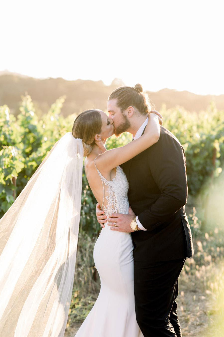 Blair Sleek Single Layer Wedding Veil - Elegant Bridal Accessory for Church Ceremony & Photoshoot