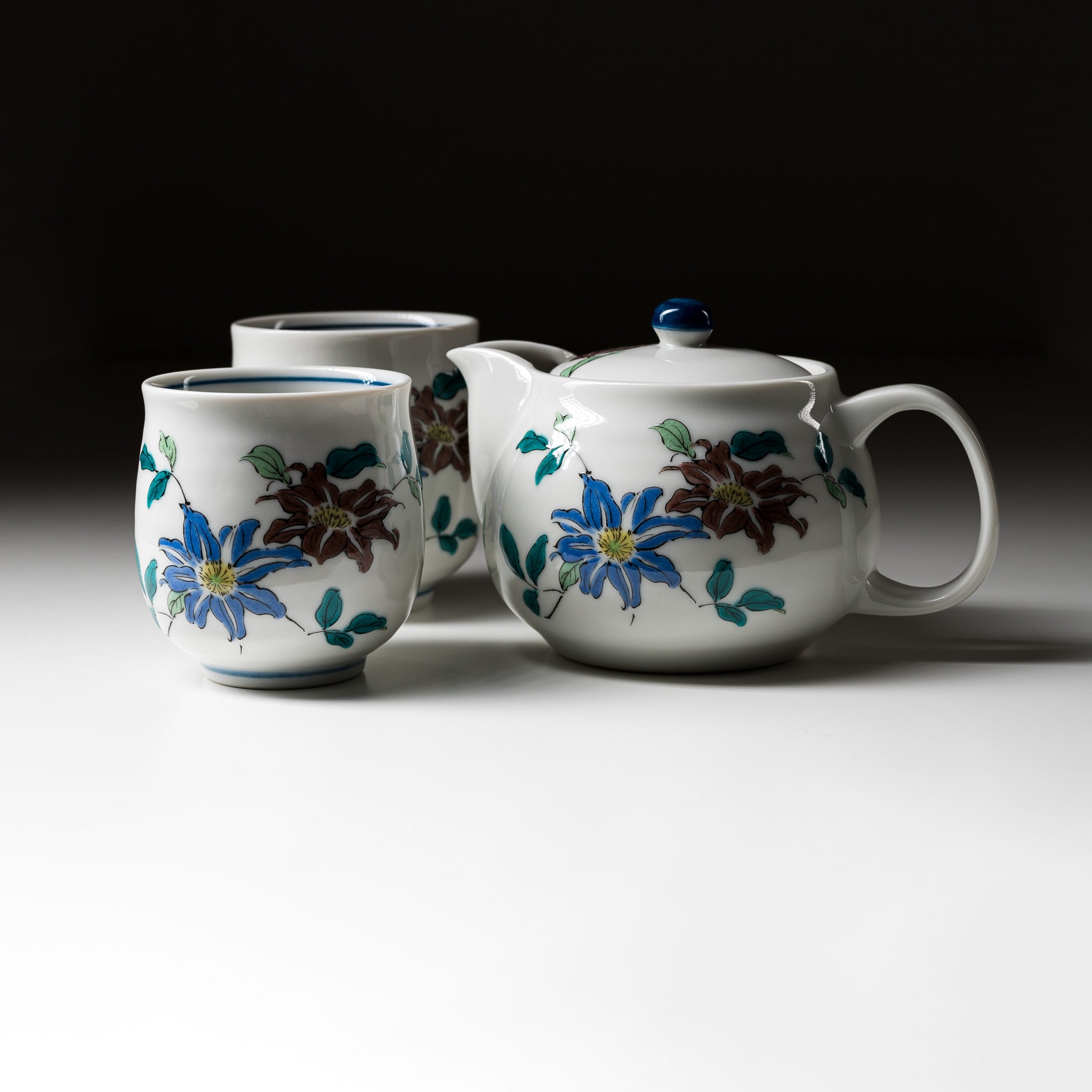 Kutani Ware Japanese Tea Set - Clematis Florida Floral Design, Hand-Painted Ceramic Teacups & Teapot for Traditional Tea Ceremony & Home Decor