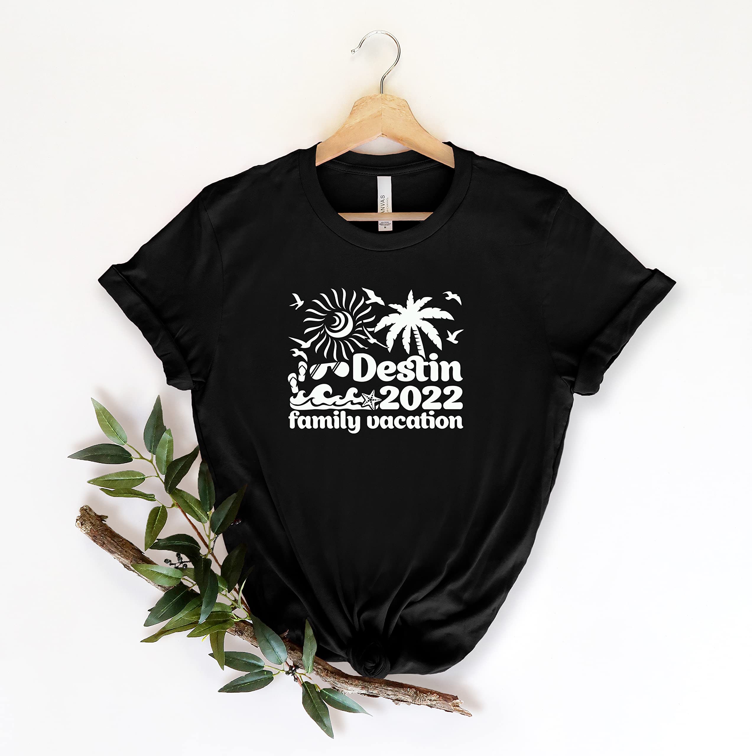Destin 2022 Vacation Shirt - Florida Beach Holiday Gift for Family & Friends - Perfect for Destin Trips, Beach Outings & Florida Getaways