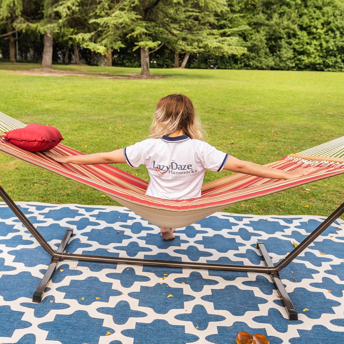 Quilted Fabric Double Hammock with 12ft Stand - 450 lbs Capacity for 2 People - Indoor/Outdoor Use in Patio, Garden & Backyard - Red & Brown Stripe (Perfect for Relaxing, Lounging & Napping)