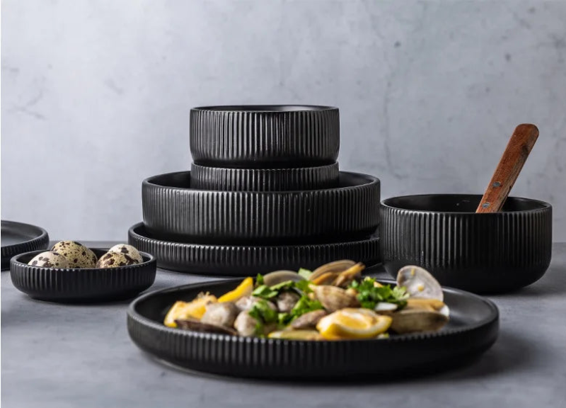 Premium Matte Glazed Ceramic Dinnerware Set - Elegant & Durable Plates, Bowls & Mugs for Everyday Dining, Restaurant, or Special Occasions
