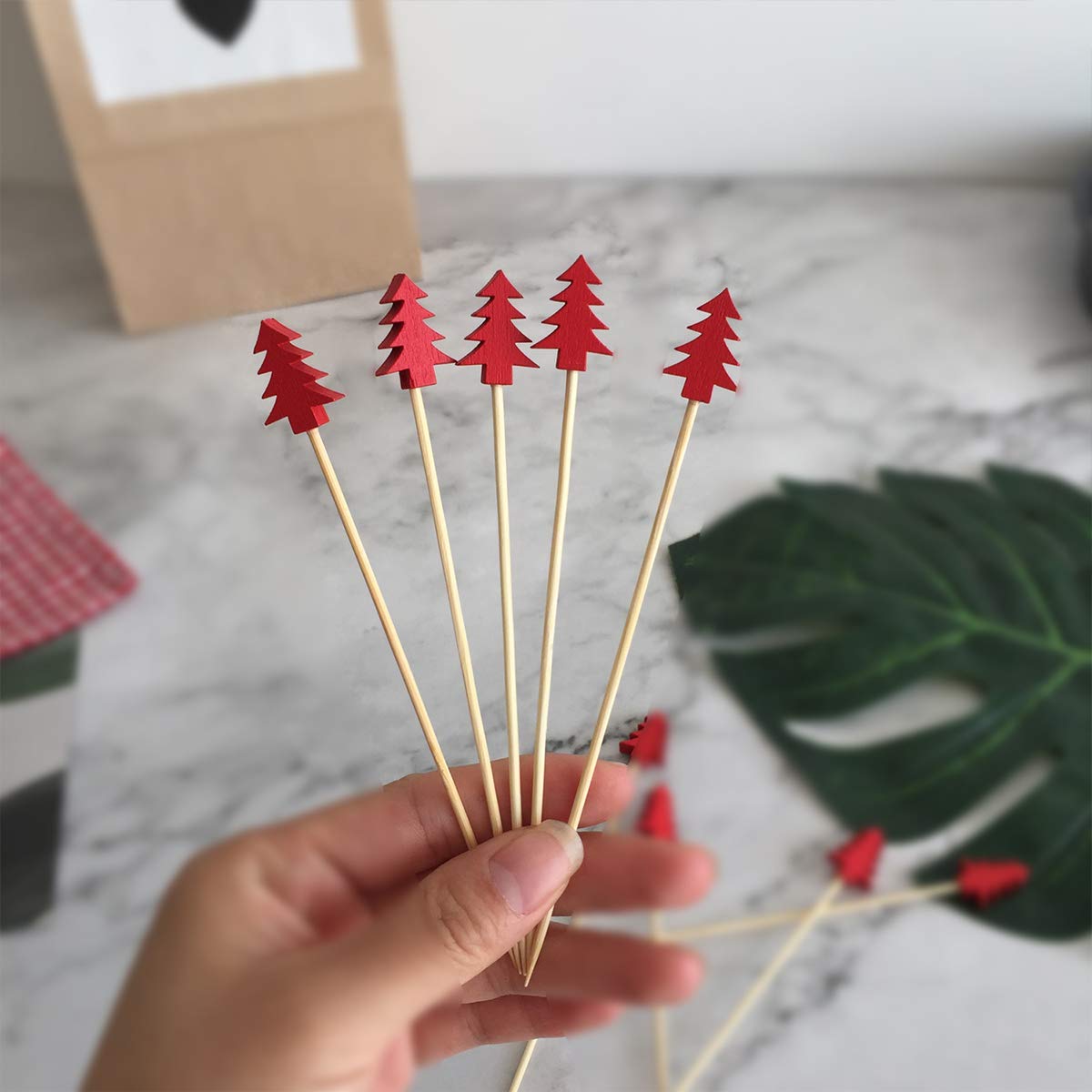 DOITOOL 100pcs Bamboo Cocktail Picks - Christmas Tree Shaped Bar Accessories, Reusable Fruit Skewers & Toothpicks for Holiday Parties, Cocktail Garnish & Appetizer Serving