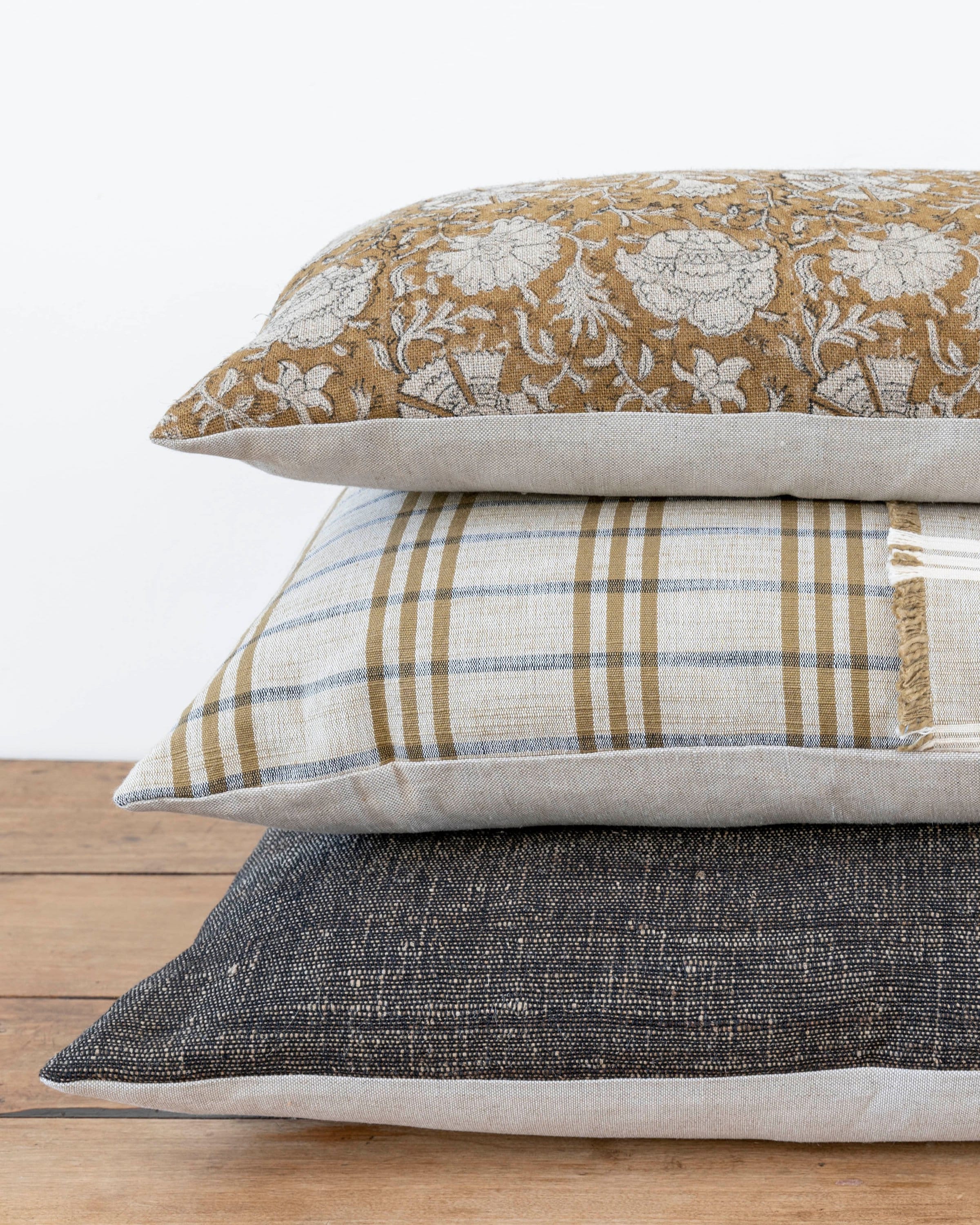 Masaru in Golden - Ready to Ship | Elegant Japanese Decor for Home & Office | Perfect for Gifts, Weddings, and Special Occasions