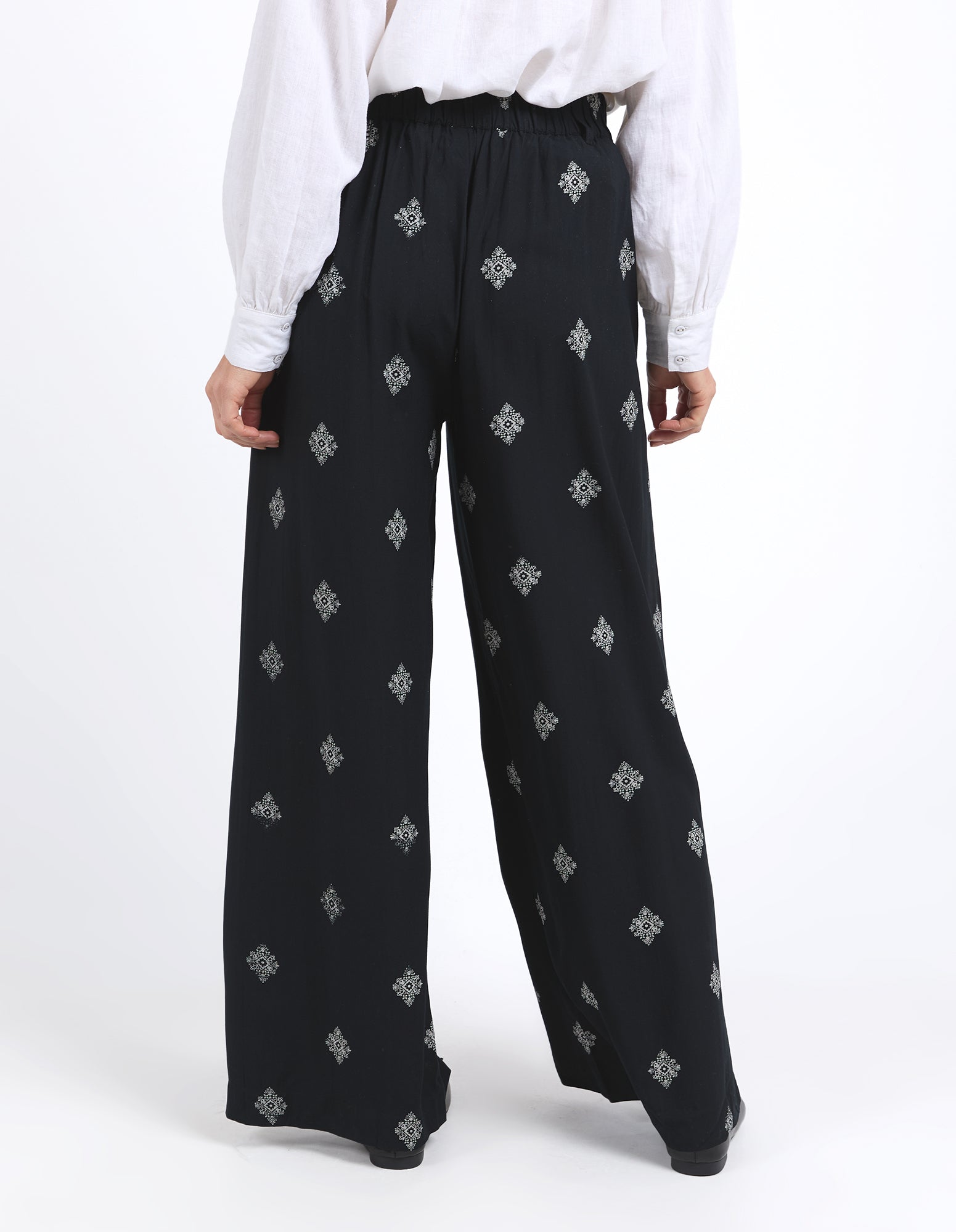 Elm Georgina Print Pants - Stylish Floral Printed Women's Trousers for Casual Wear, Office & Travel