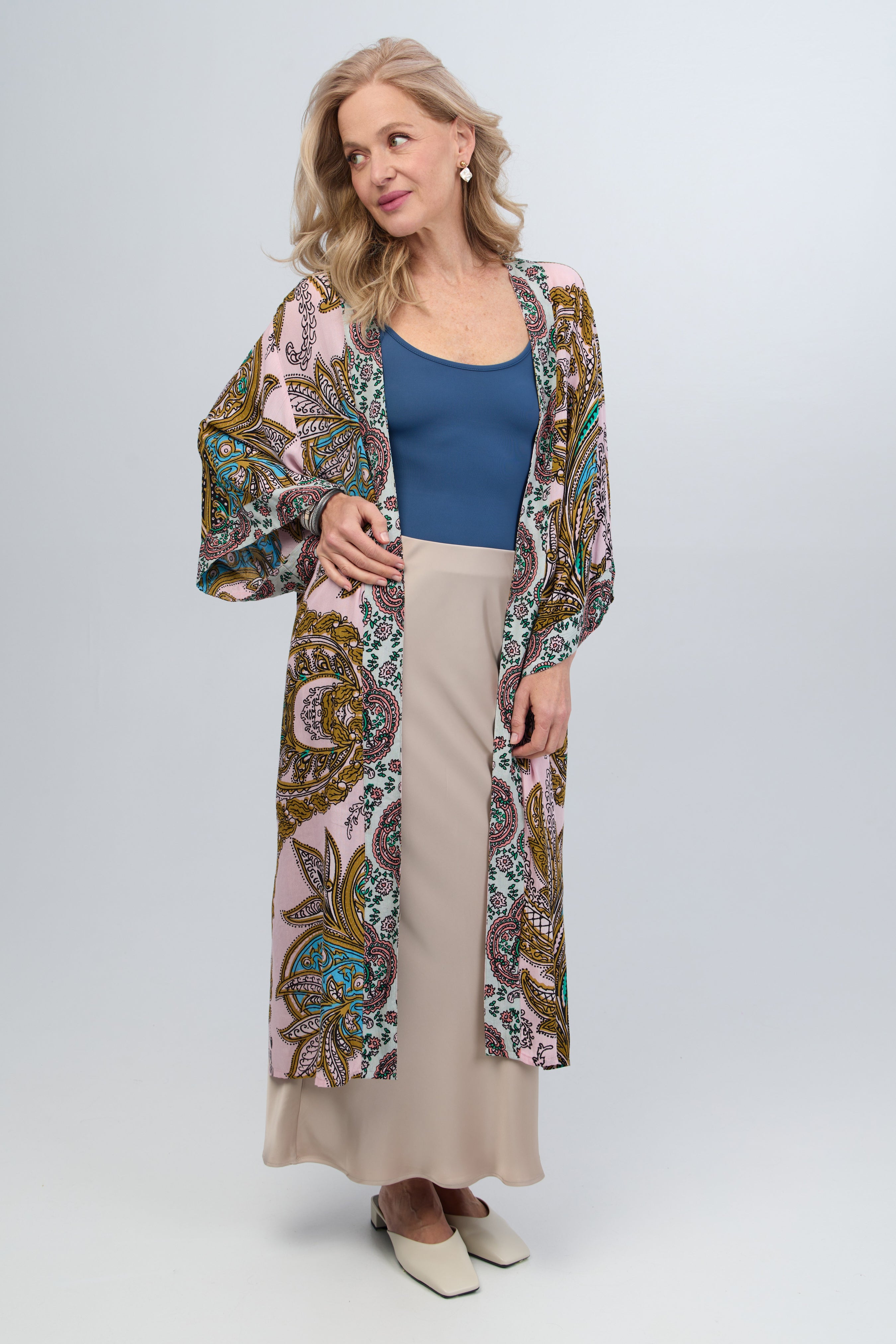 Stylish Multicolor Paisley Kimono Duster Cardigan - Lightweight Long Open Front Cover Up for Women - Perfect for Beach, Vacation & Boho Fashion