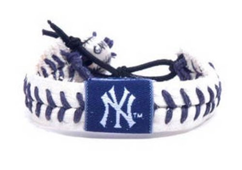 Authentic MLB Yankees Leather Wristbands for Baseball Fans