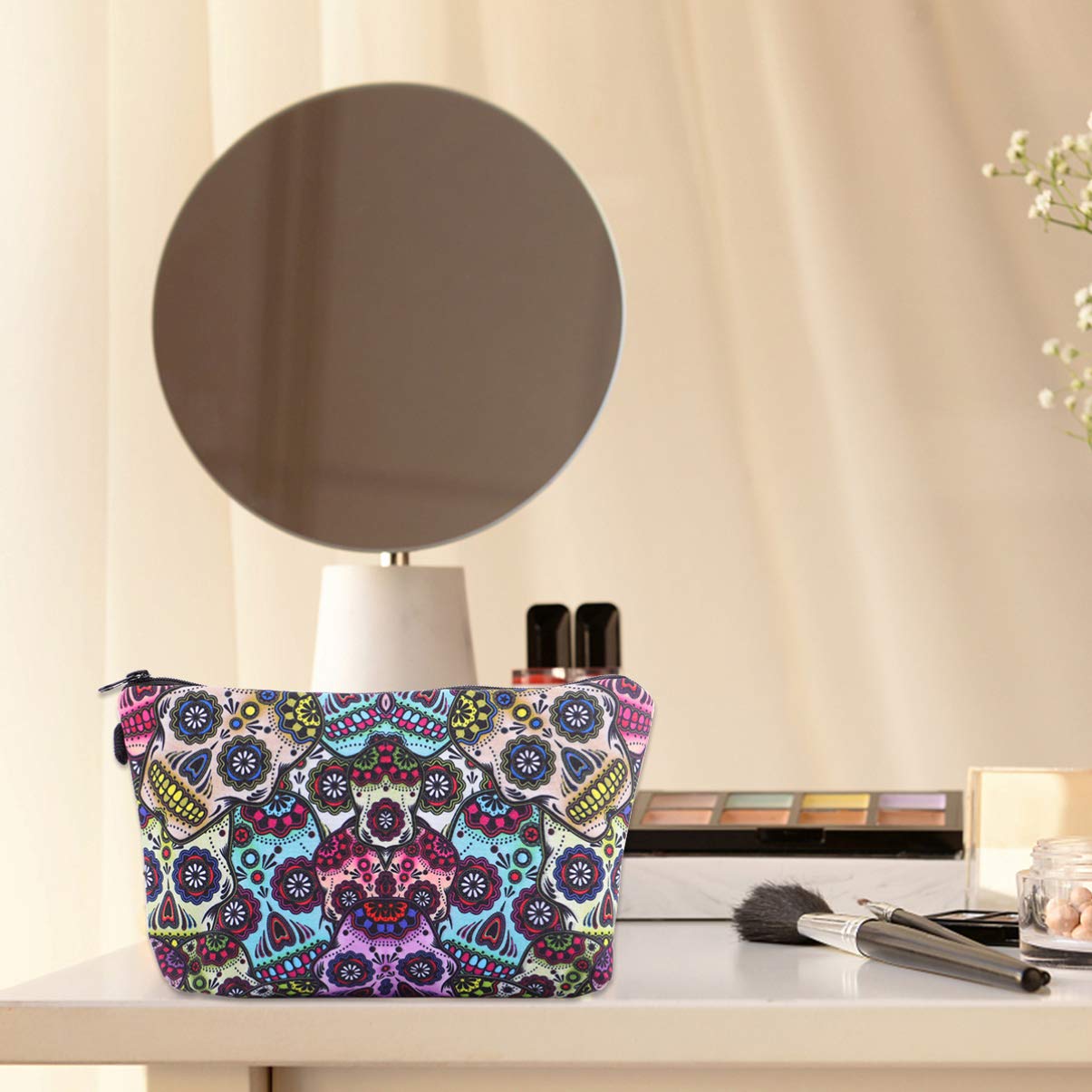 Skull Pattern Cosmetic Makeup Bag for Women - Waterproof Travel Toiletry Pouch & Beauty Organizer - Perfect for Gym, Vacation, and Daily Essentials Storage