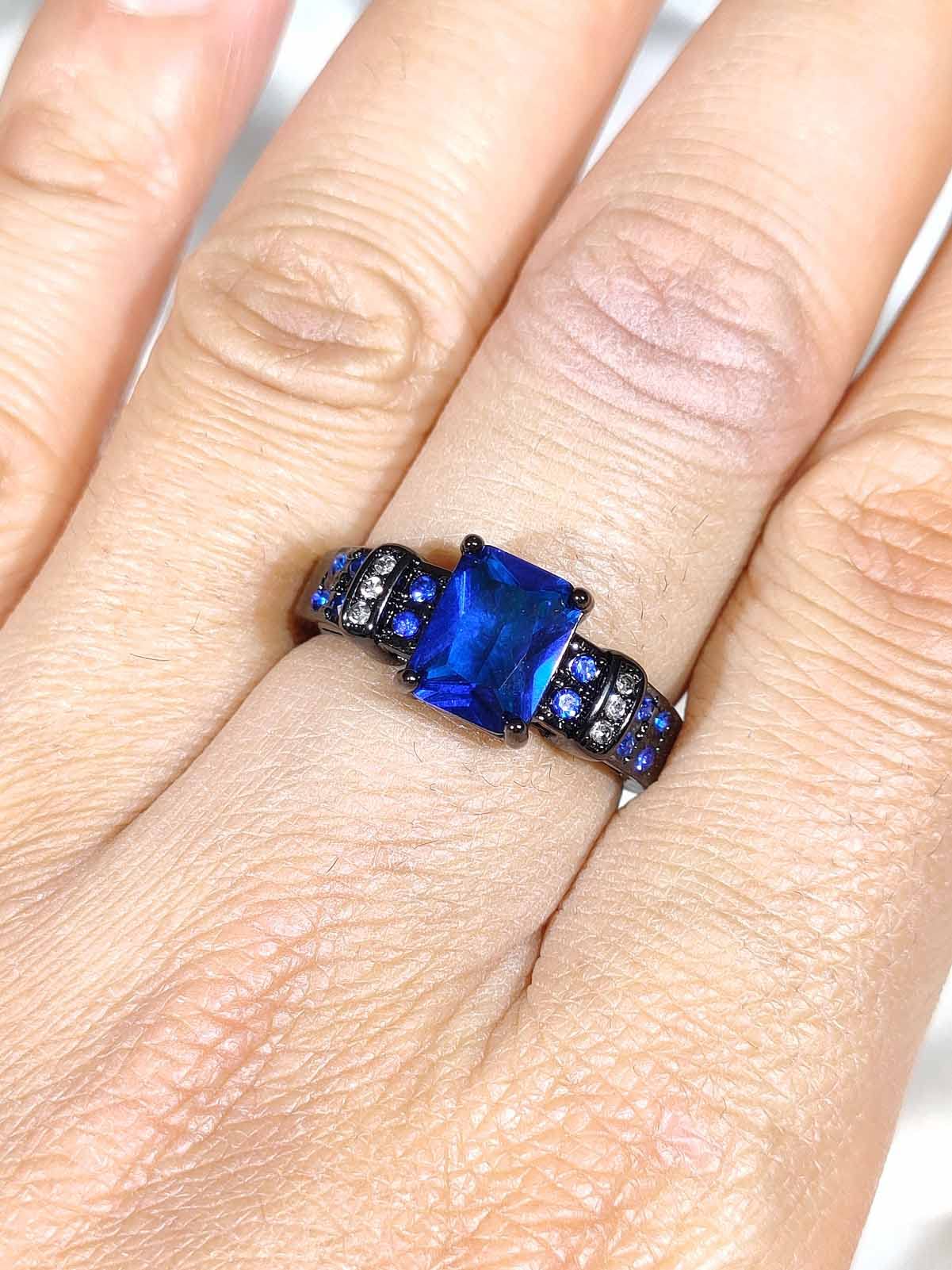 Matching Couple Rings for Women & Men - His and Her Wedding Bands with Blue CZ Stones - Romantic Gift for Anniversary, Engagement & Valentine's Day - Perfect for Weddings, Proposals & Special Occasions